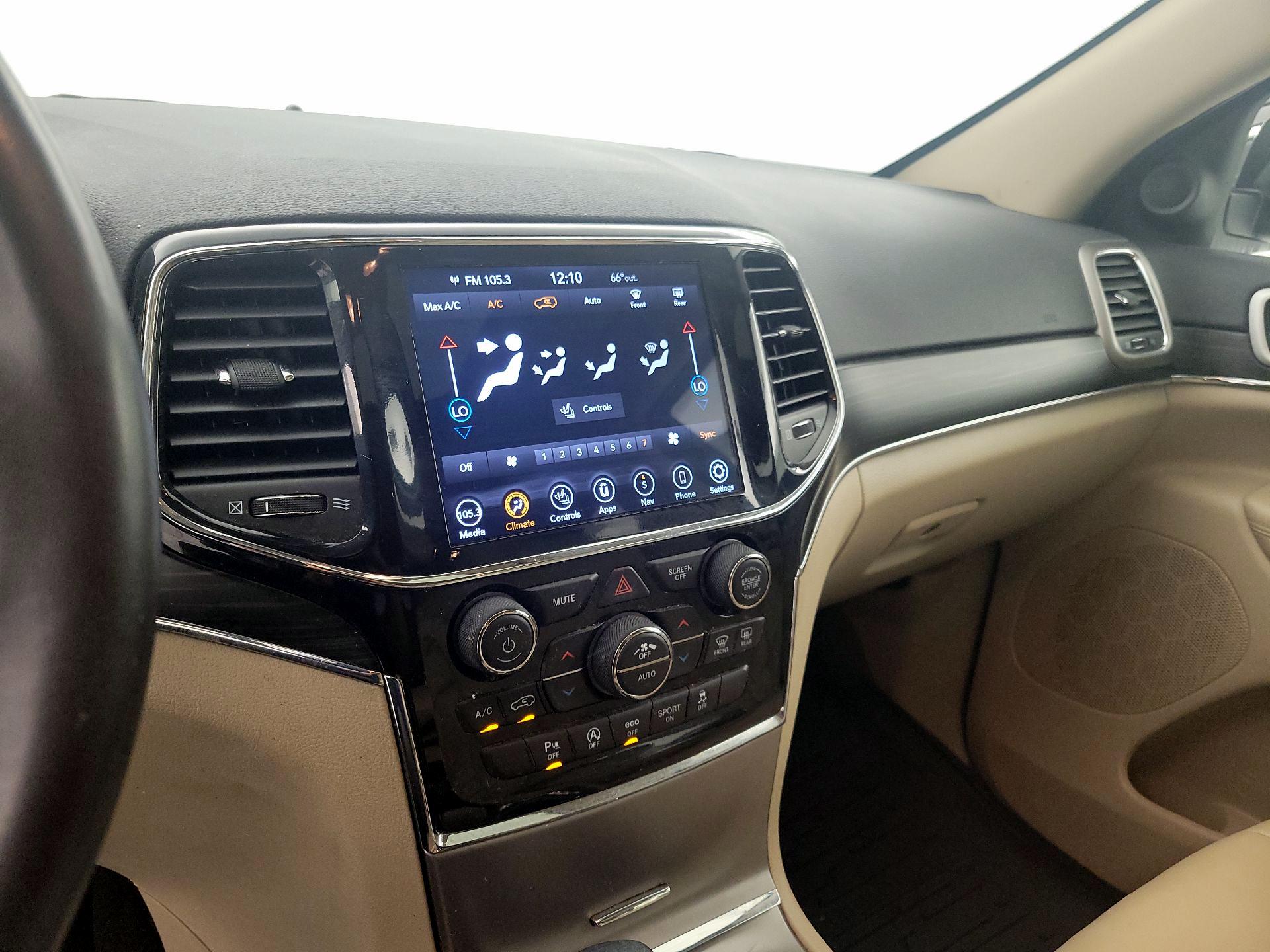 Thumbnail: 2021 Jeep Grand Cherokee - 17
