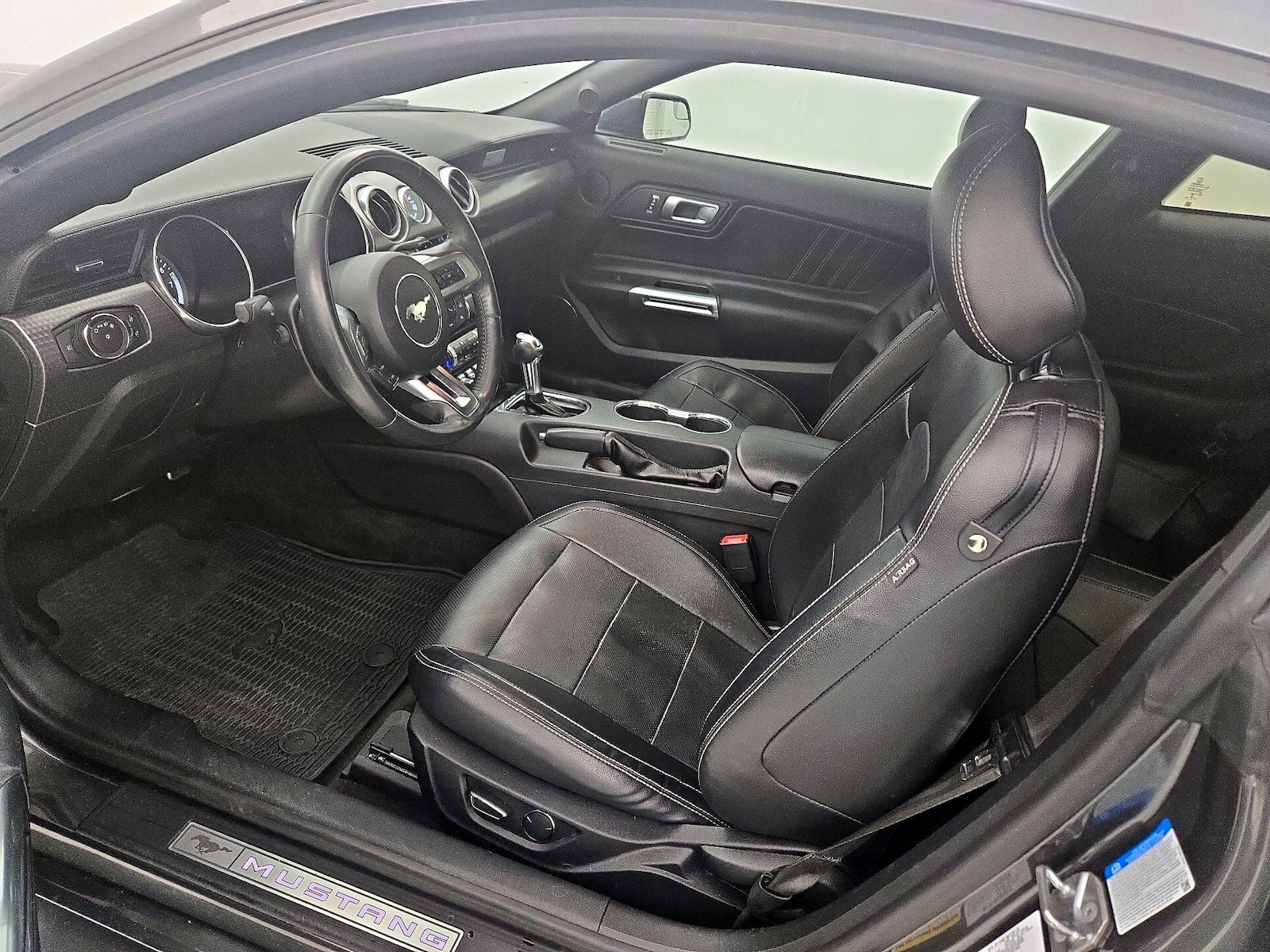 2018 Ford Mustang EcoBoost Premium - Photo 12