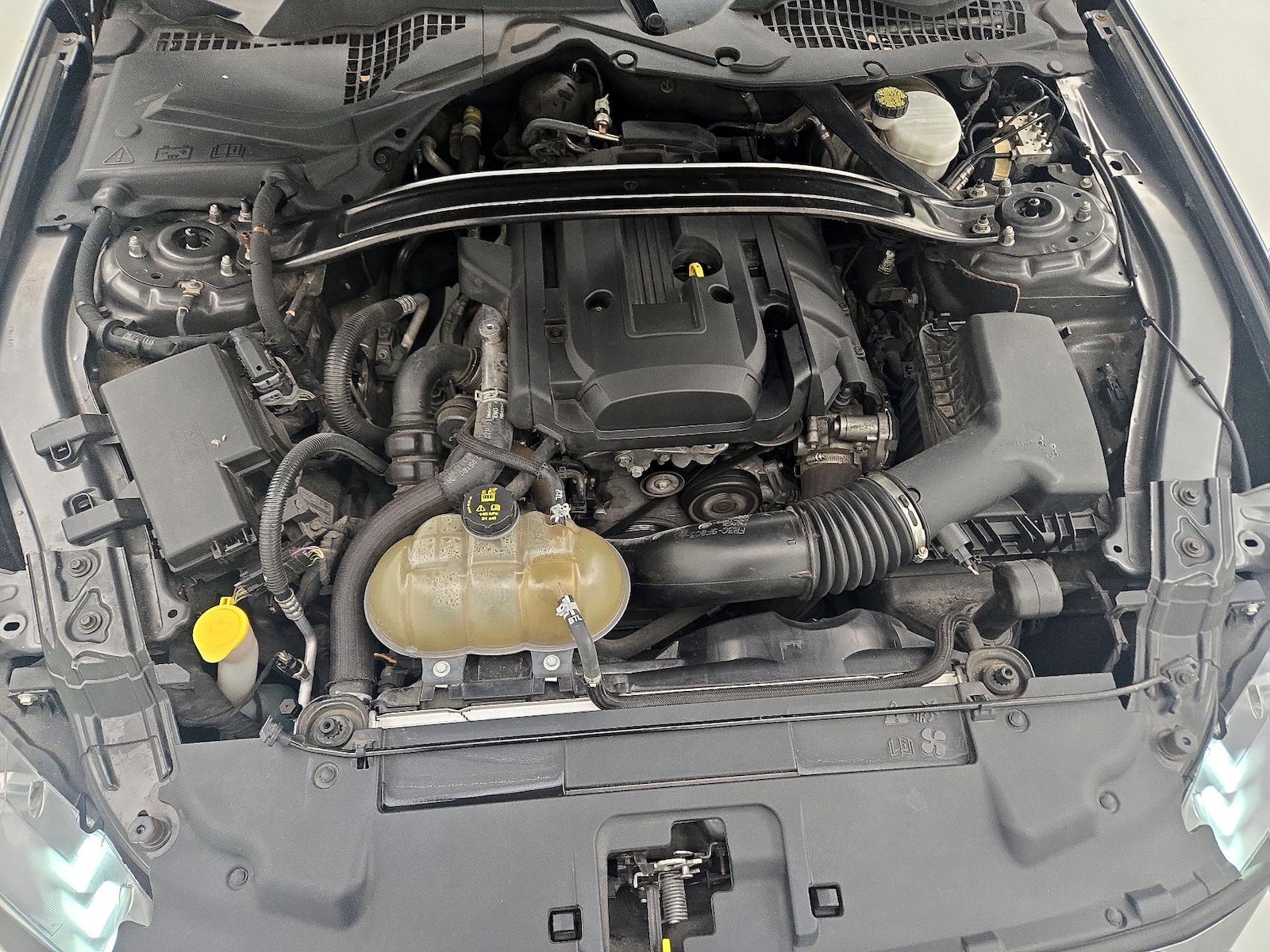 2018 Ford Mustang EcoBoost Premium - Photo 23
