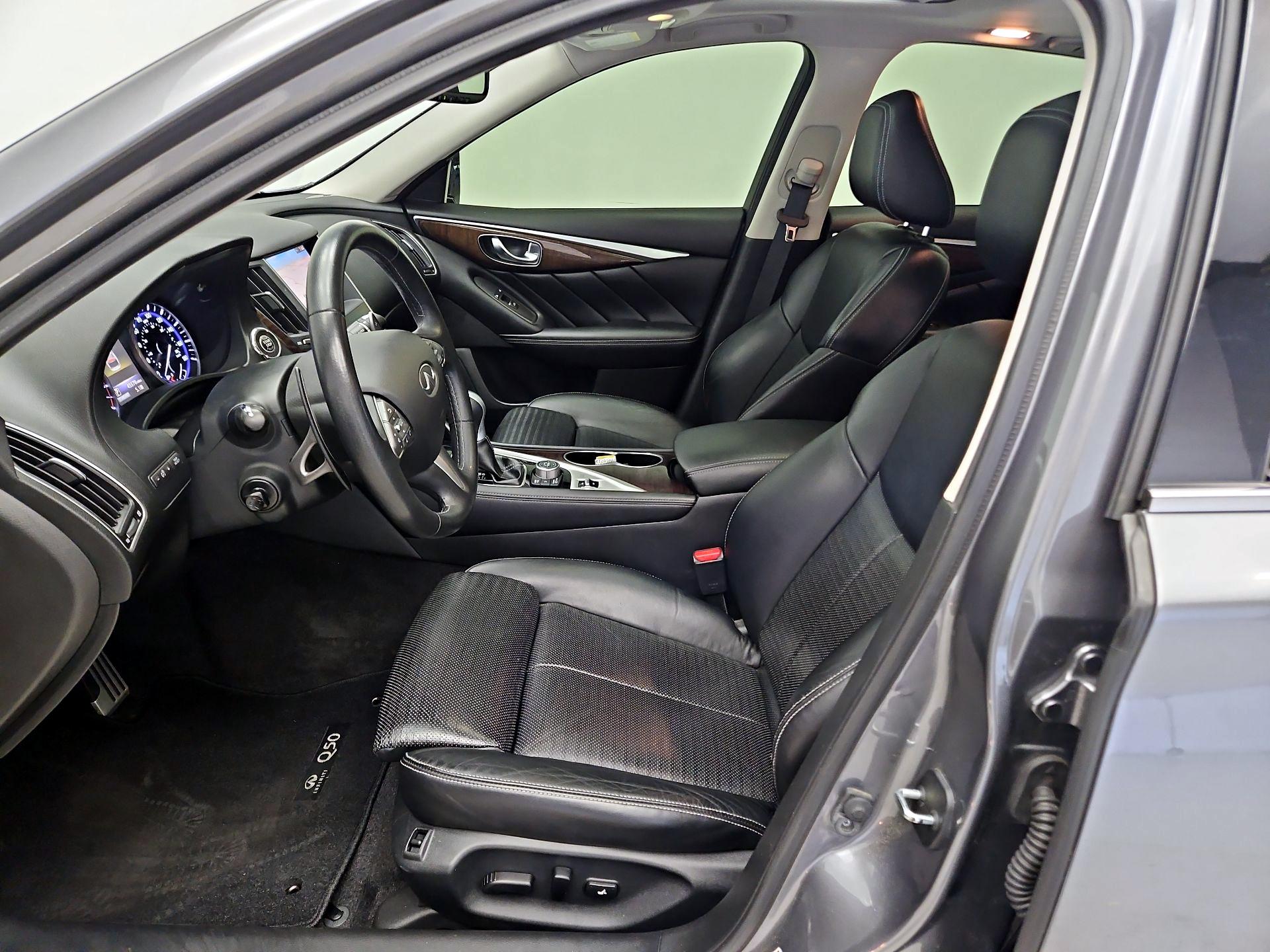 Thumbnail: 2015 INFINITI Q50 - 11