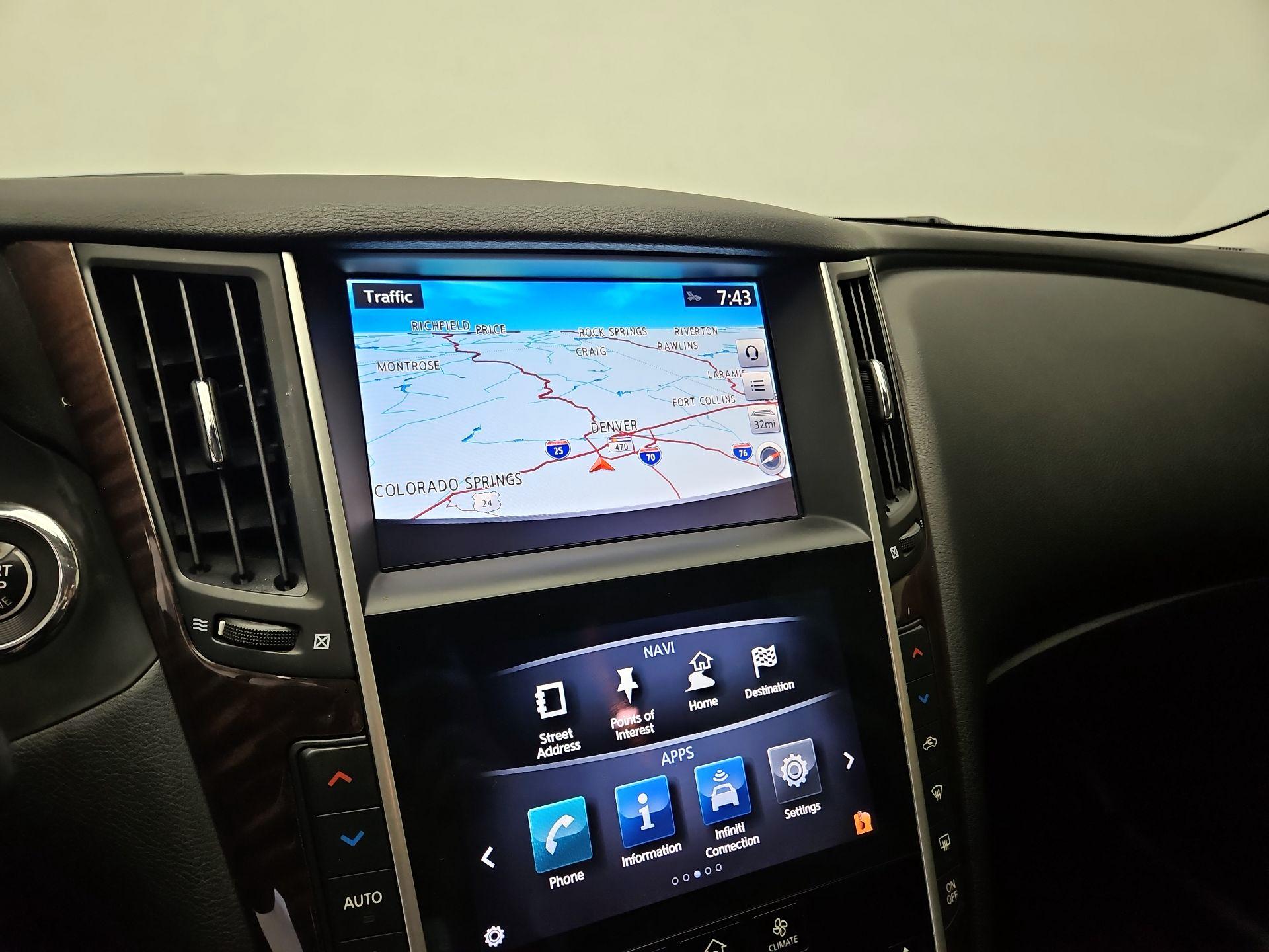 Thumbnail: 2015 INFINITI Q50 - 15
