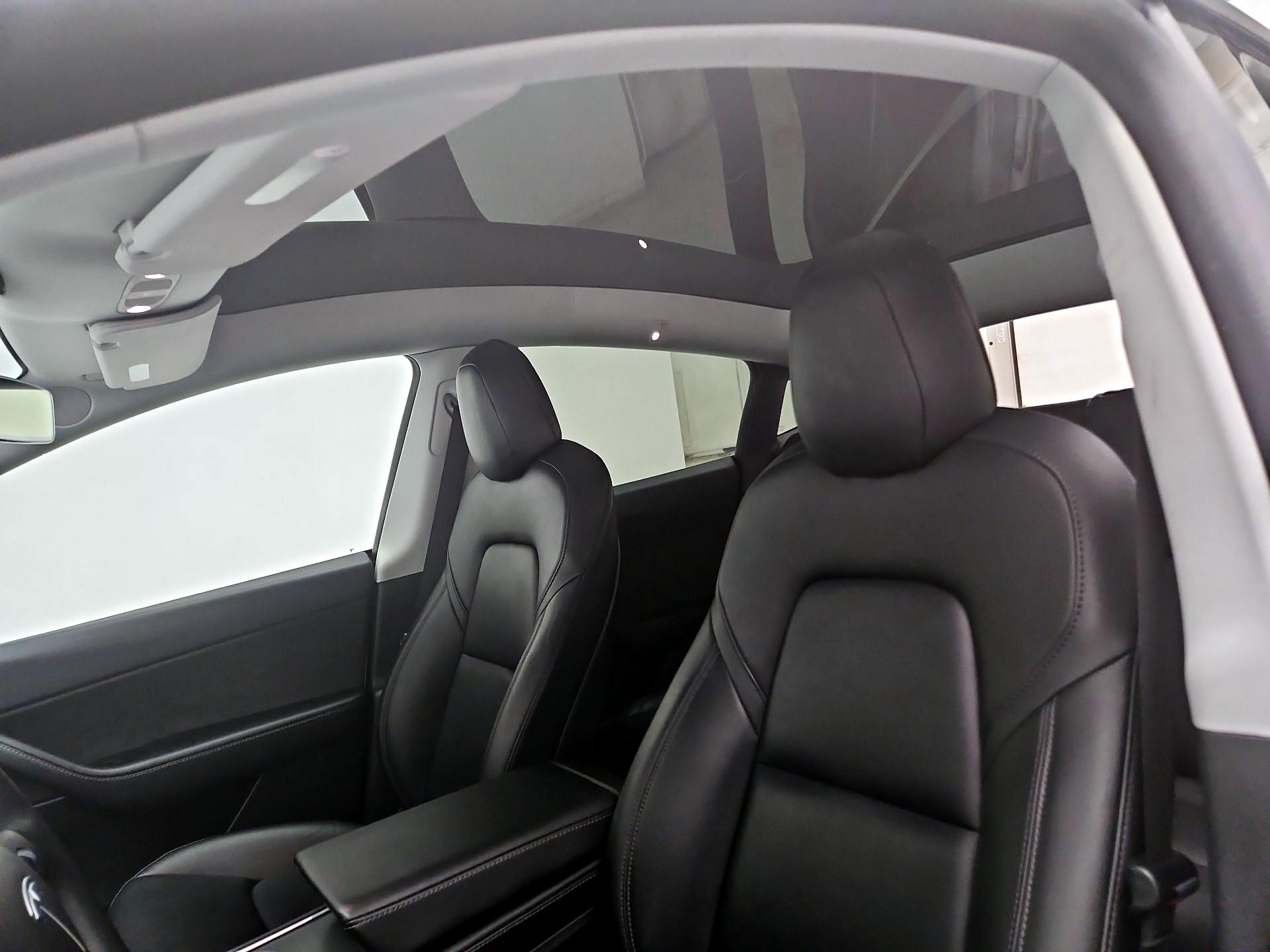 Thumbnail: 2021 Tesla Model Y - 18