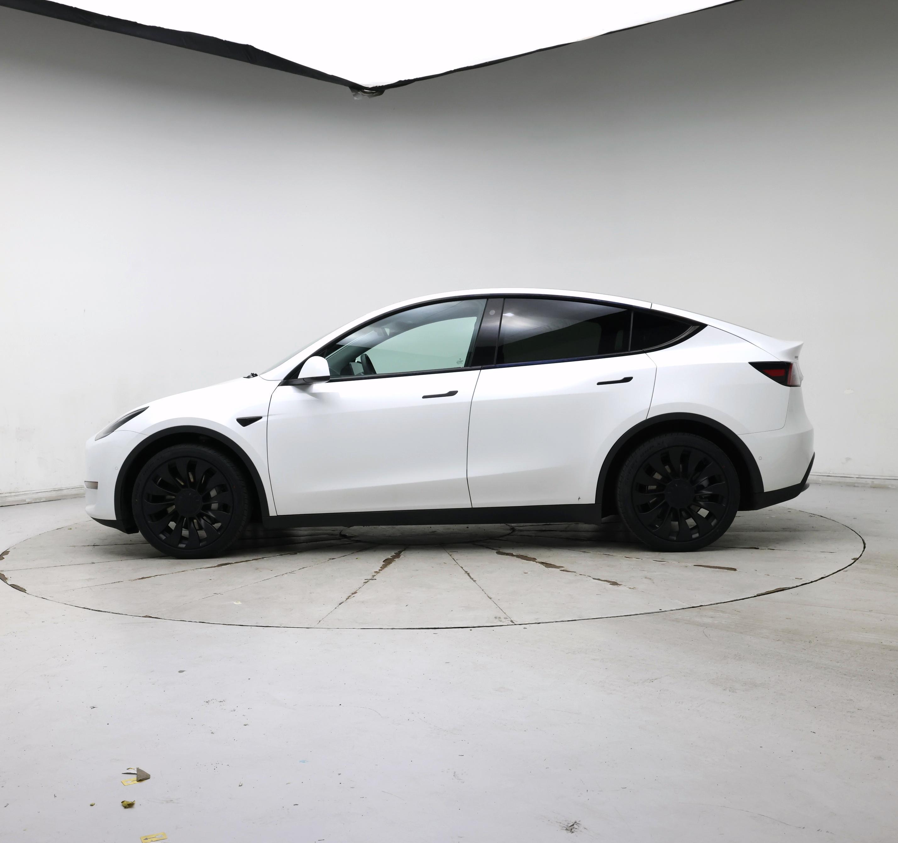 Thumbnail: 2021 Tesla Model Y - 3