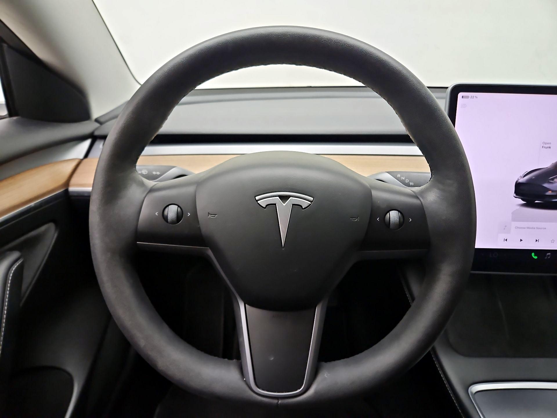 Thumbnail: 2022 Tesla Model 3 - 10