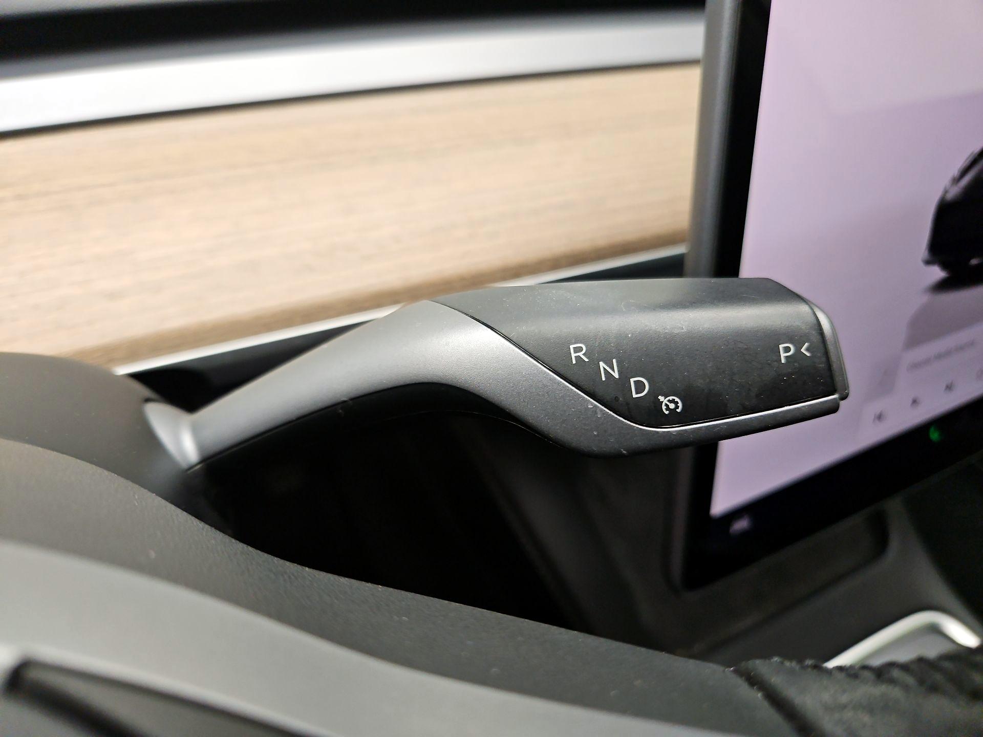 Thumbnail: 2022 Tesla Model 3 - 17