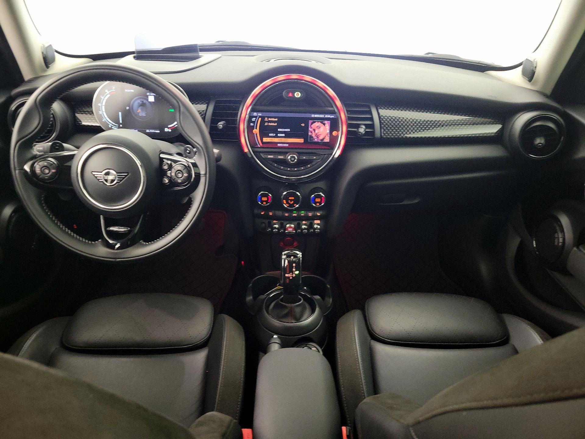 Thumbnail: 2021 MINI Cooper Hardtop - 9