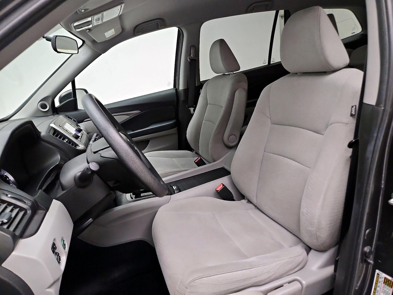 2017 Honda Pilot LX - Photo 12