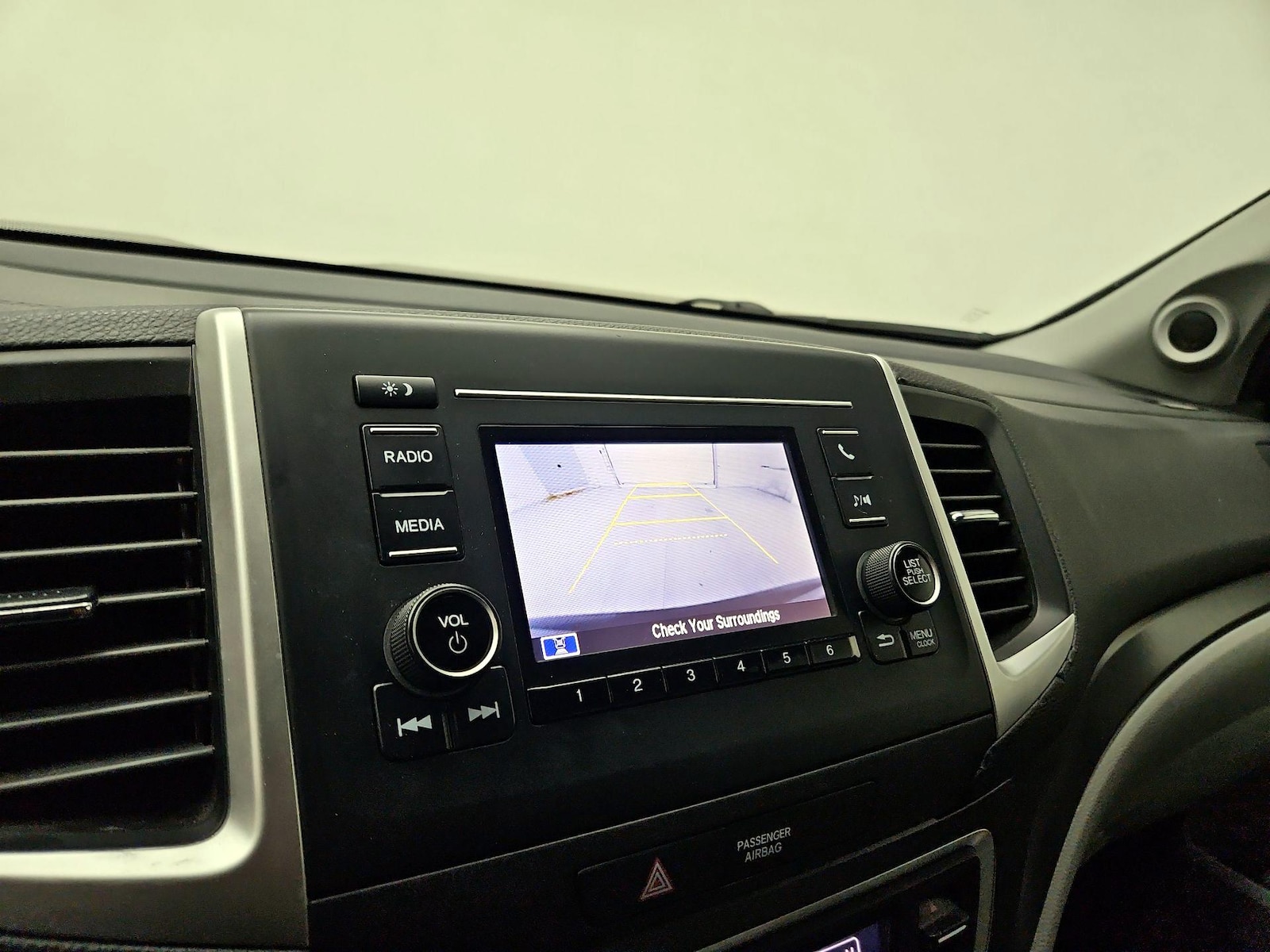 2017 Honda Pilot LX - Photo 15