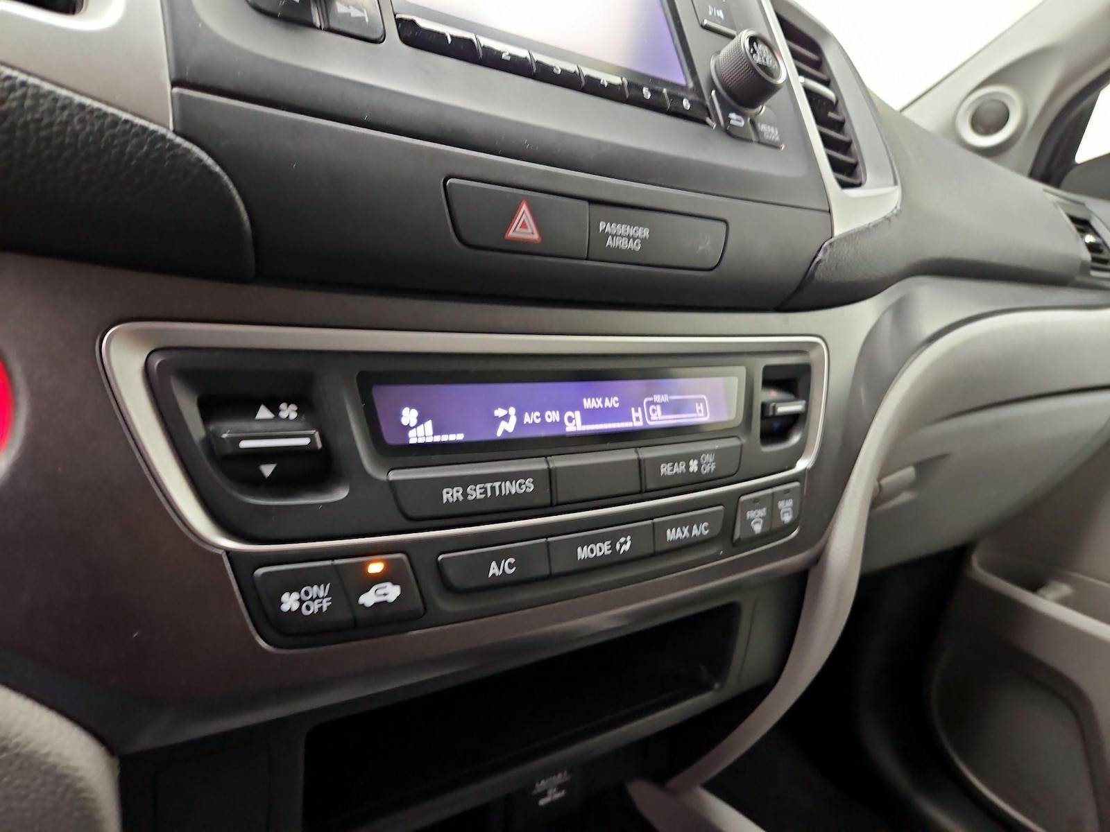2017 Honda Pilot LX - Photo 17