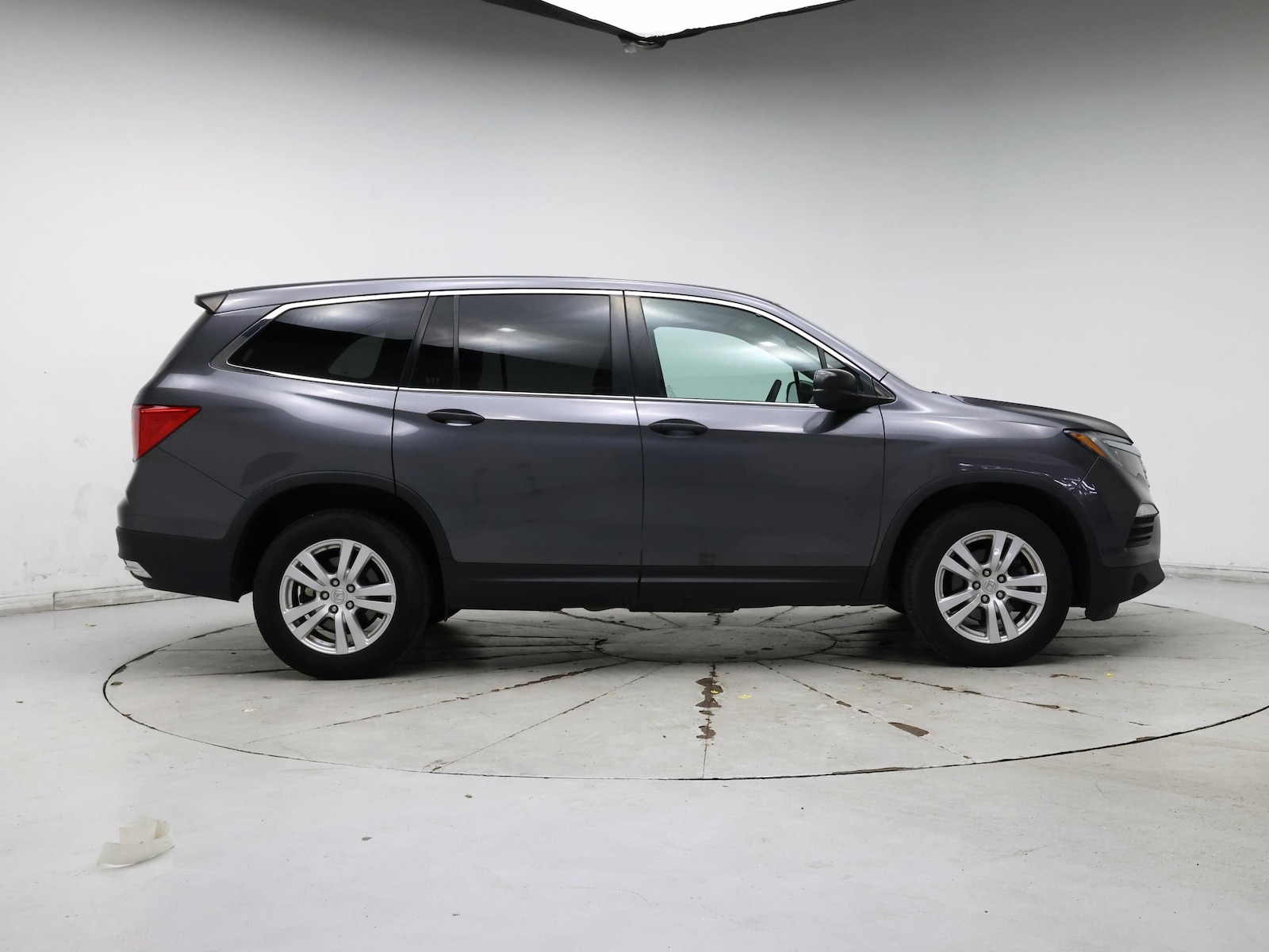 2017 Honda Pilot LX - Photo 8
