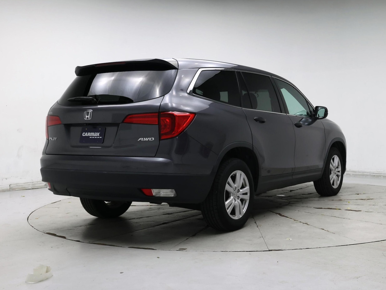 2017 Honda Pilot LX - Photo 9