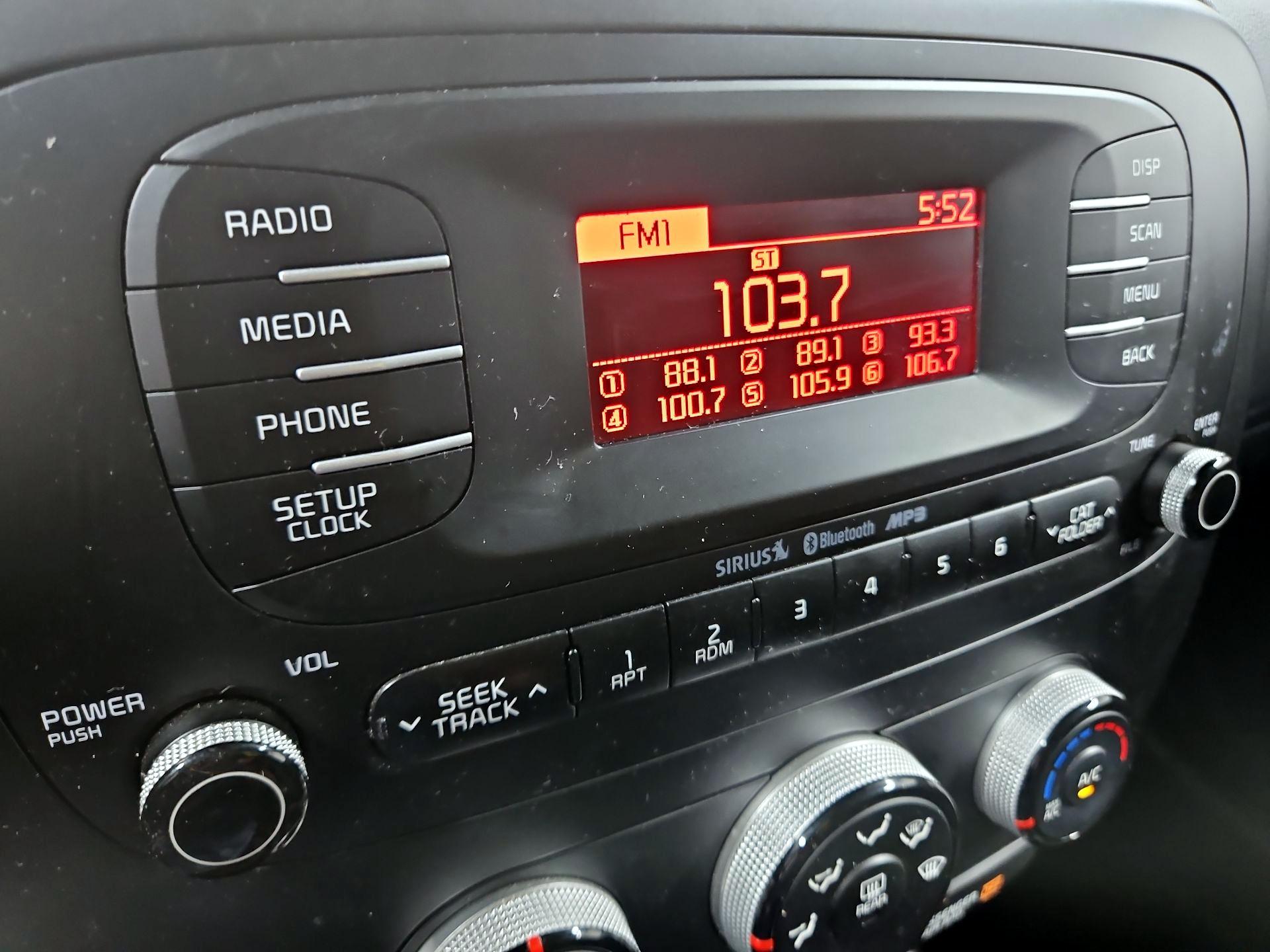 Thumbnail: 2014 Kia Soul - 14