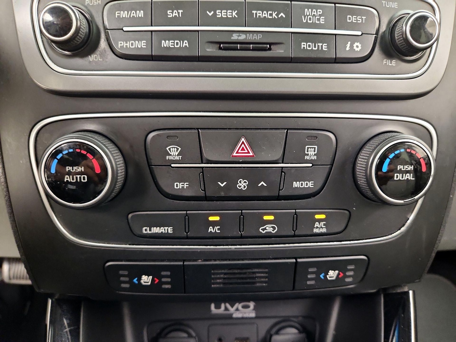 2015 Kia Sorento SX - Photo 18