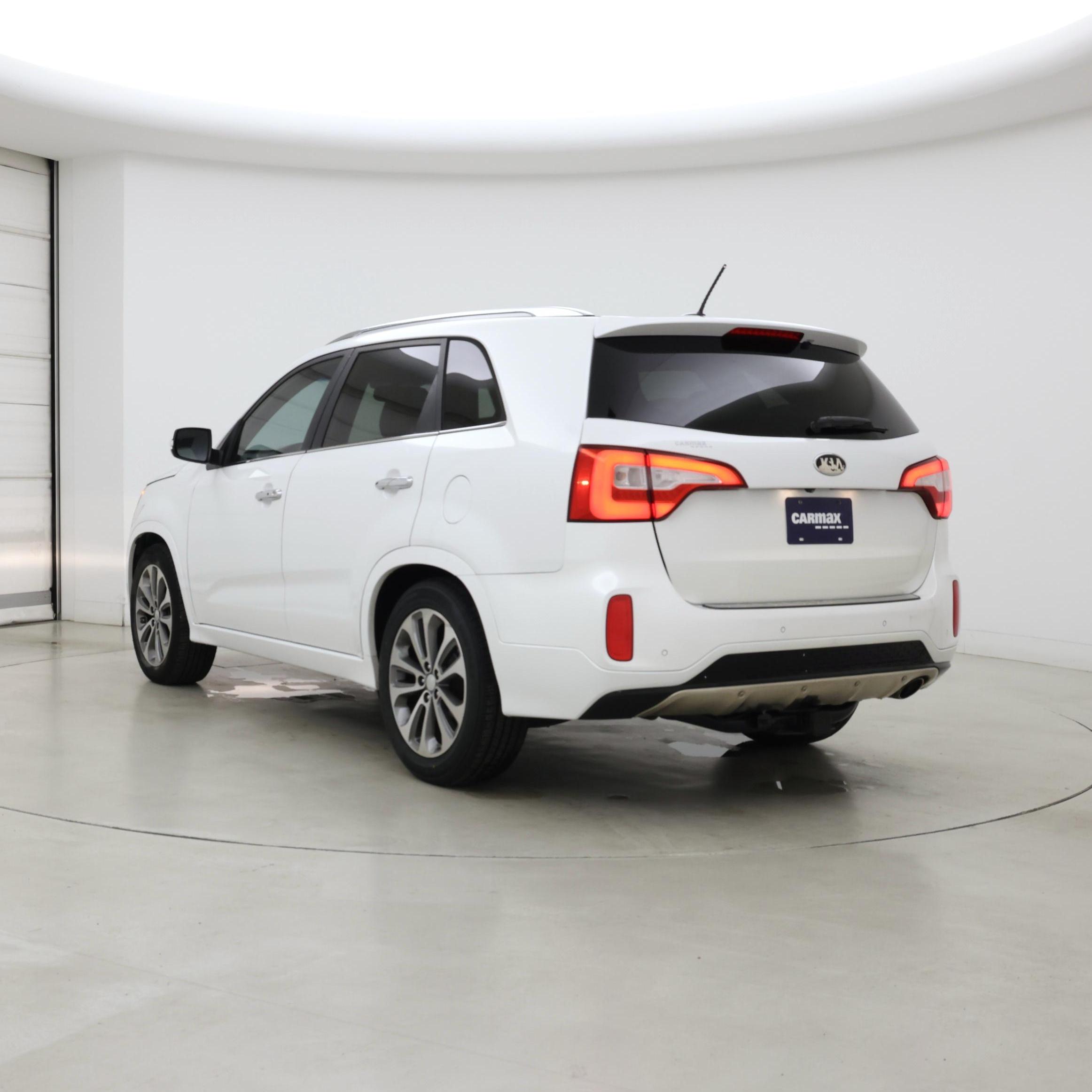 Thumbnail: 2015 Kia Sorento - 2