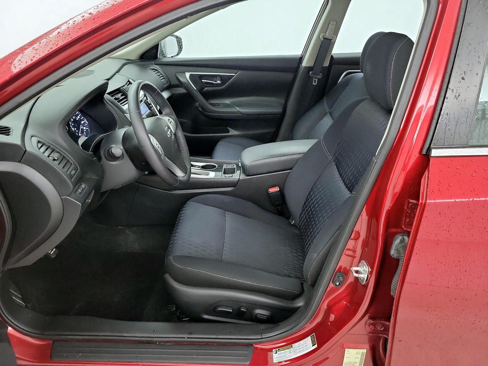 2018 Nissan Altima SV - Photo 12