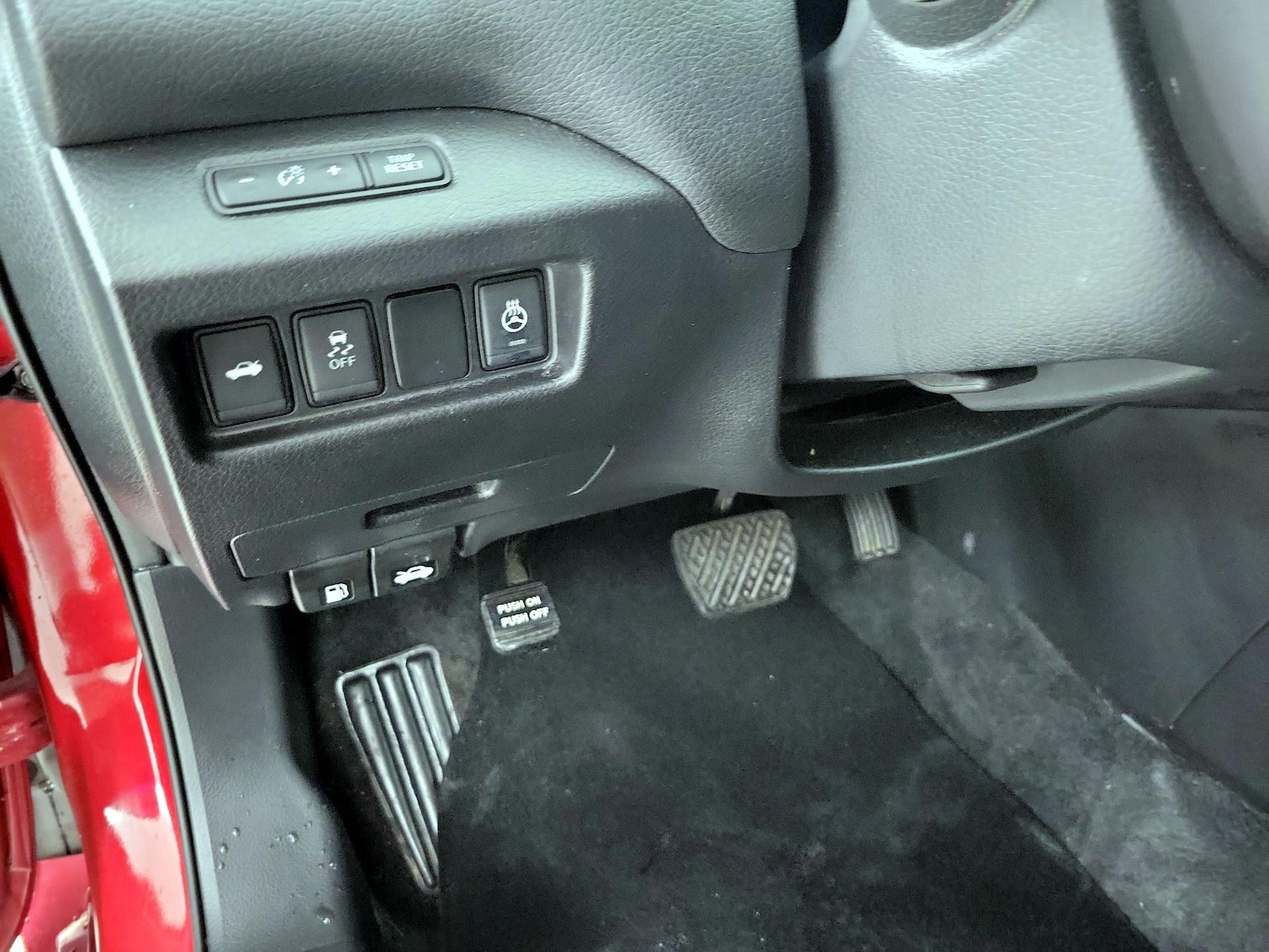 2018 Nissan Altima SV - Photo 14