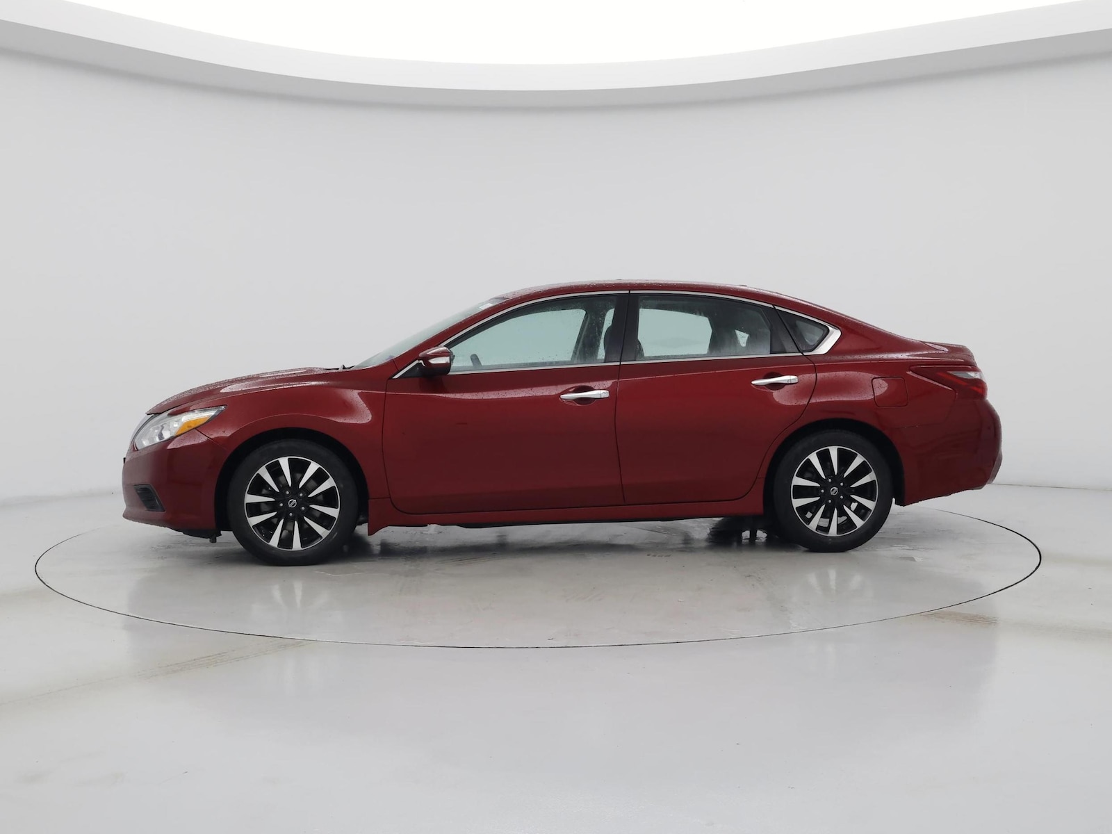 2018 Nissan Altima SV - Photo 4