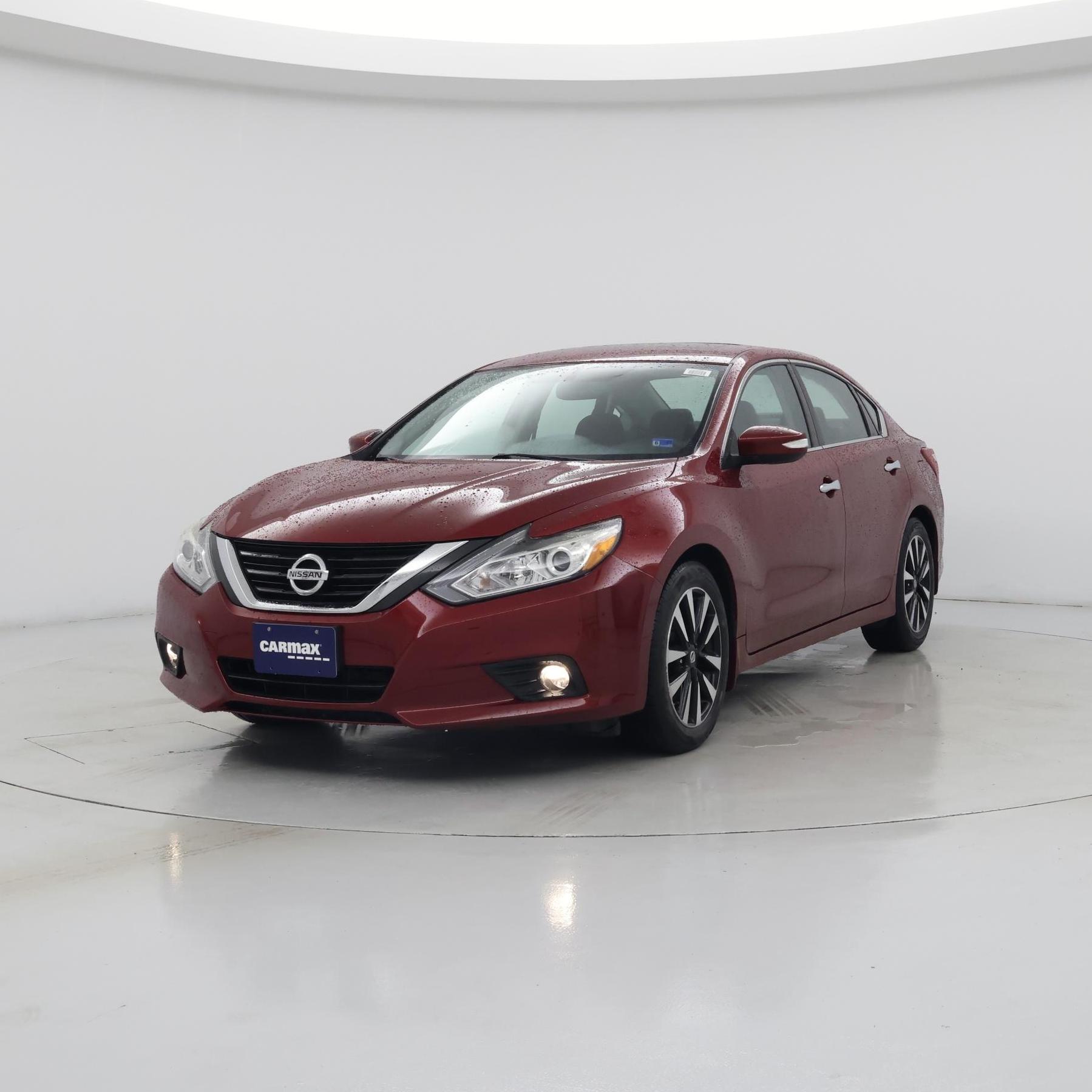 Thumbnail: 2018 Nissan Altima - 4