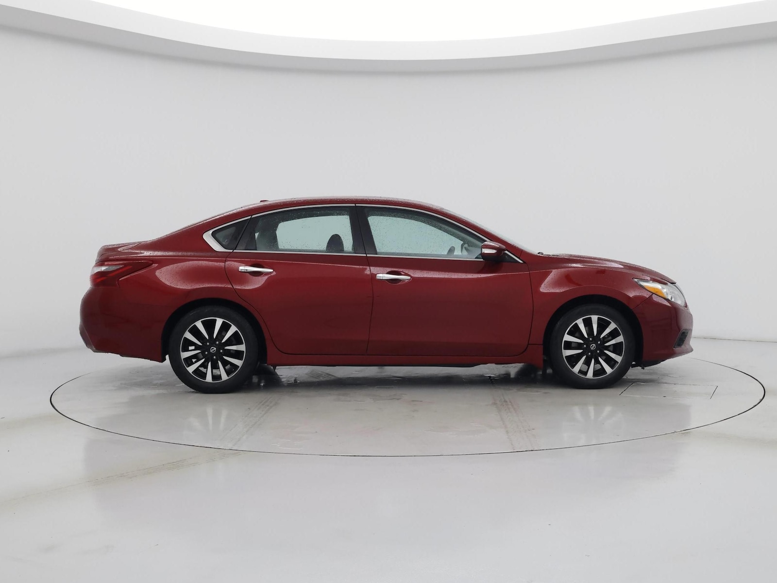 2018 Nissan Altima SV - Photo 8