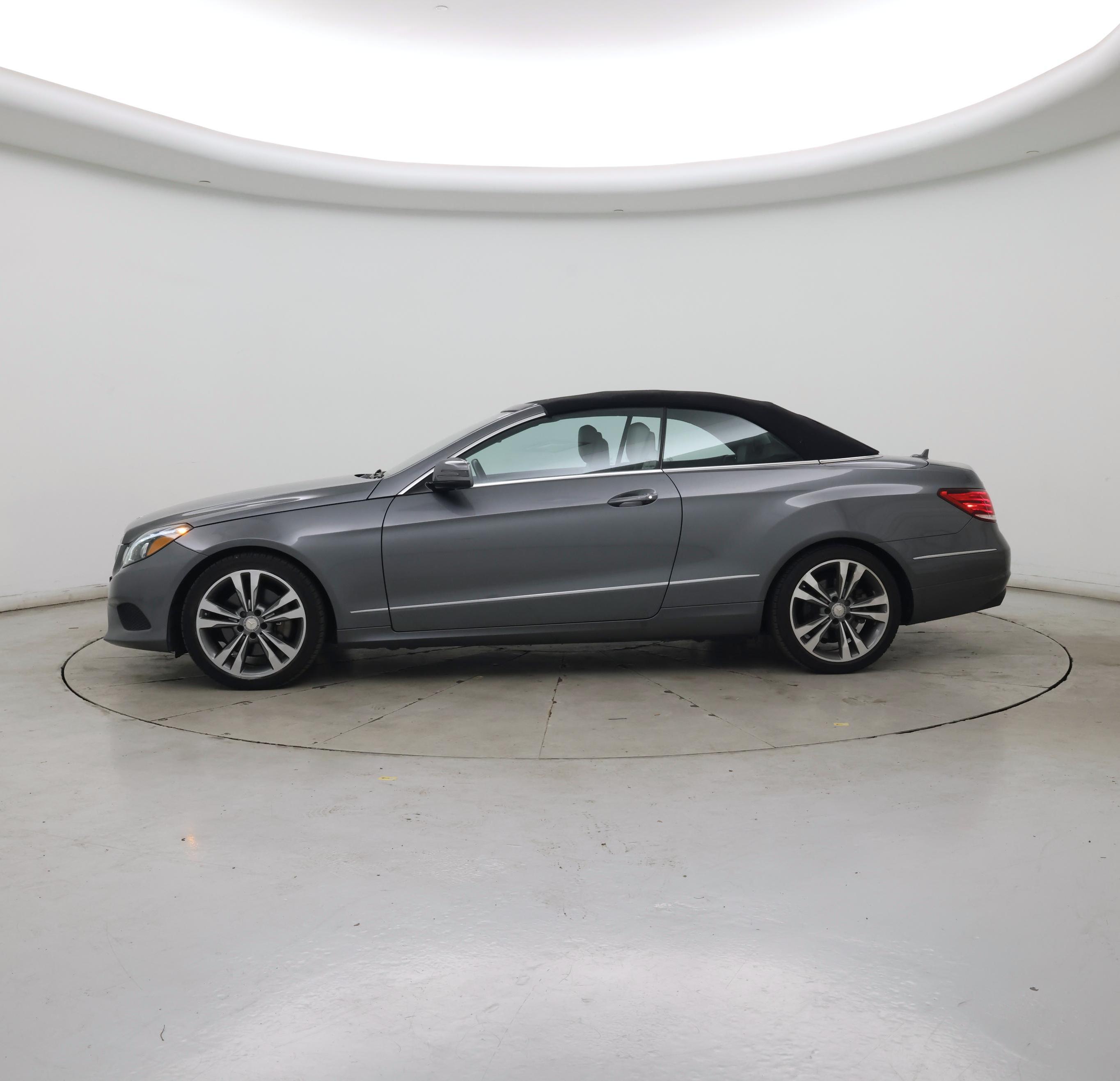 Thumbnail: 2016 Mercedes-Benz E-Class - 3