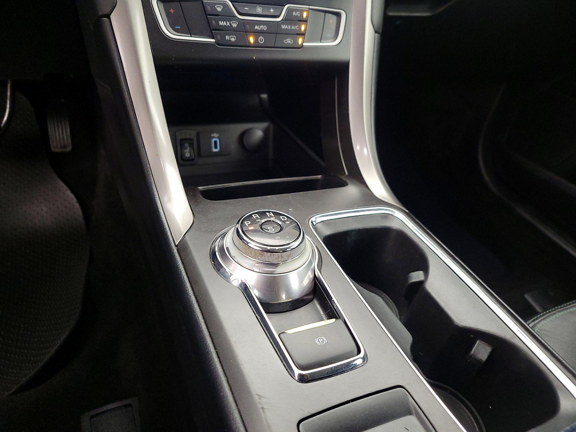 Thumbnail: 2018 Ford Fusion - 17
