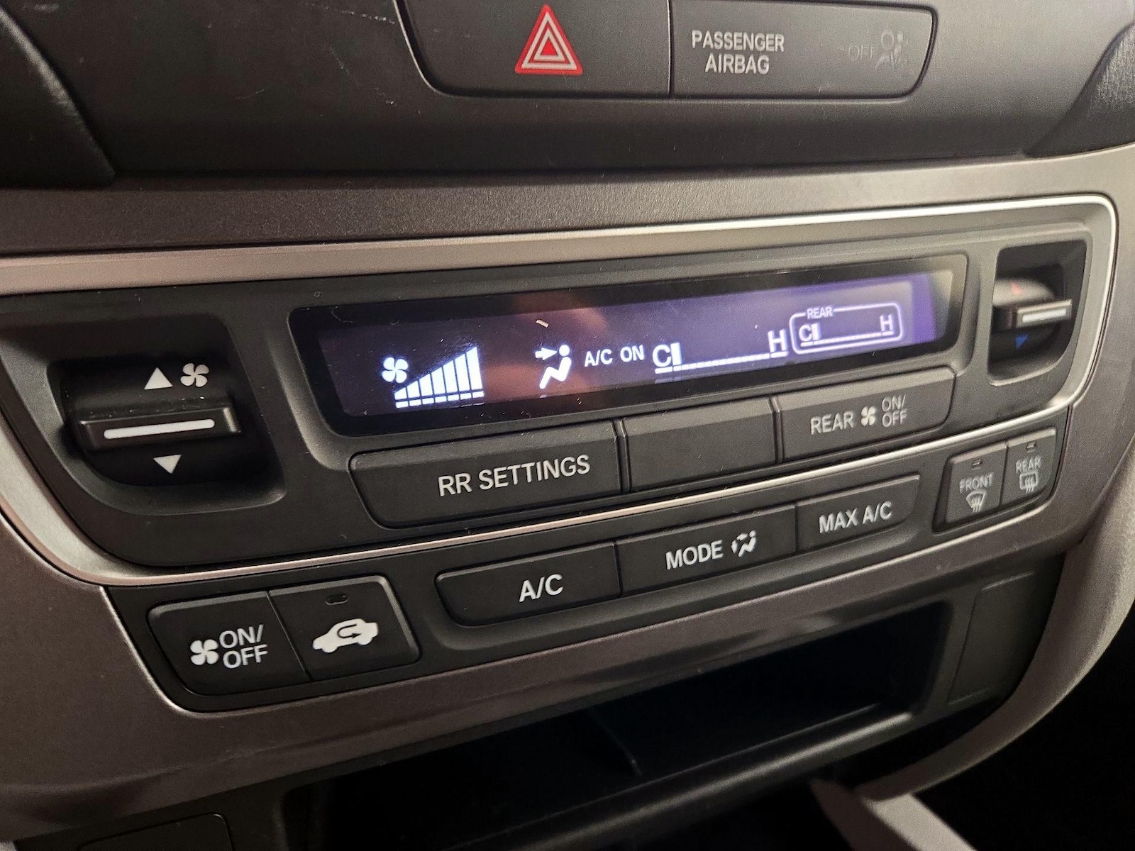 2017 Honda Pilot LX - Photo 16
