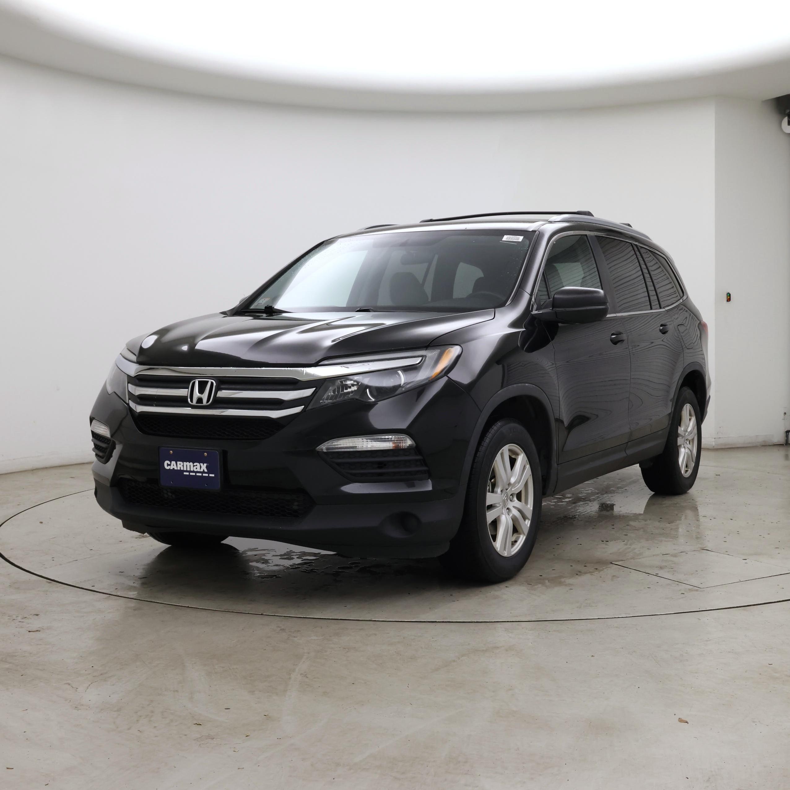 Thumbnail: 2017 Honda Pilot - 4