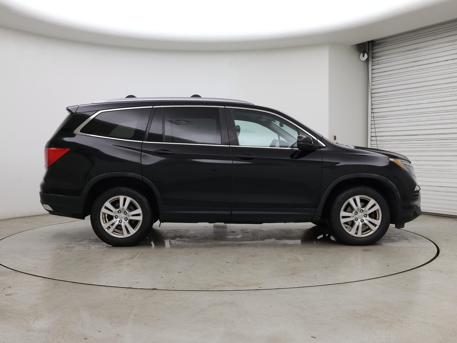 2017 Honda Pilot LX - Photo 8