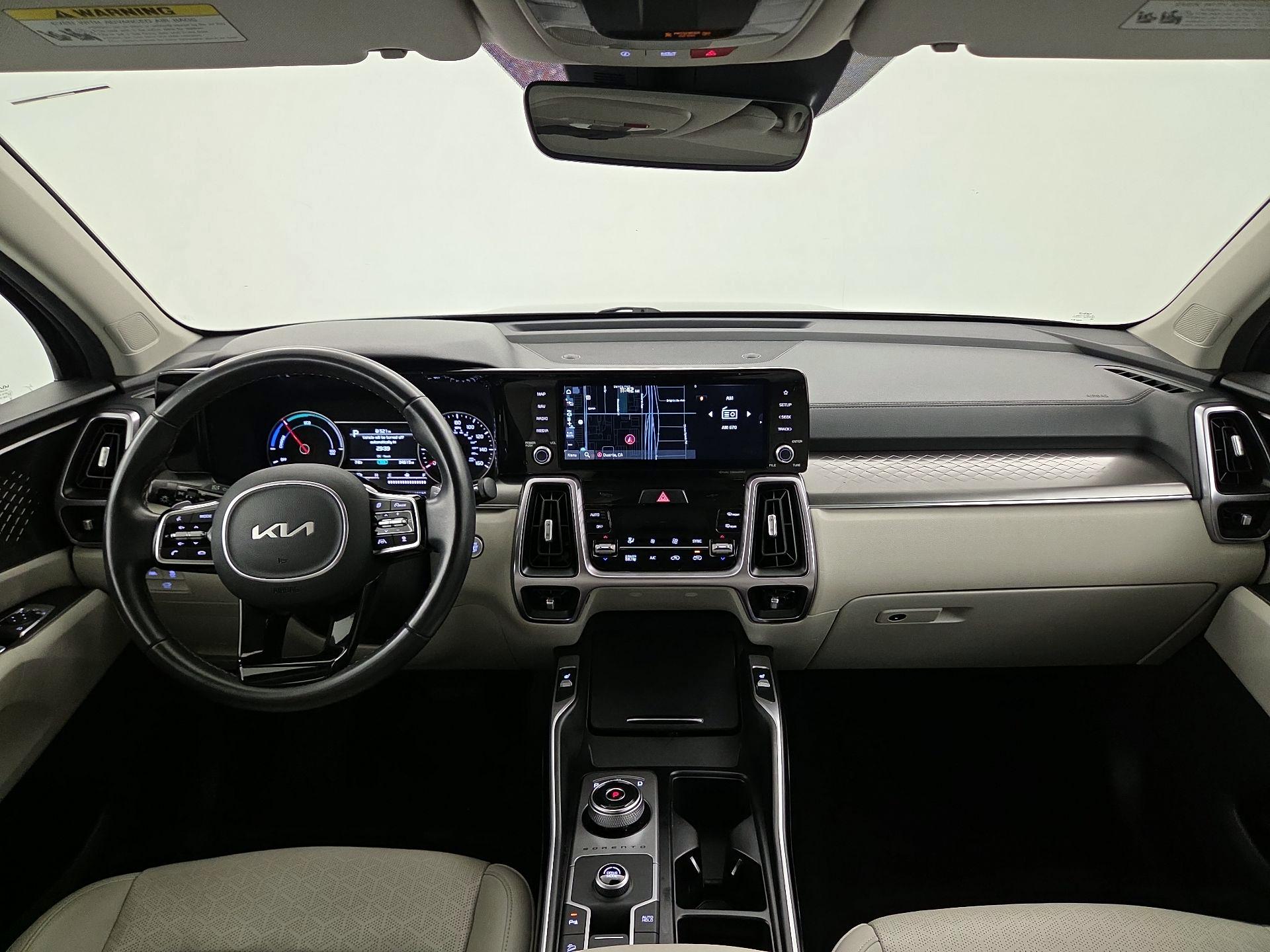 Thumbnail: 2023 Kia Sorento - 9
