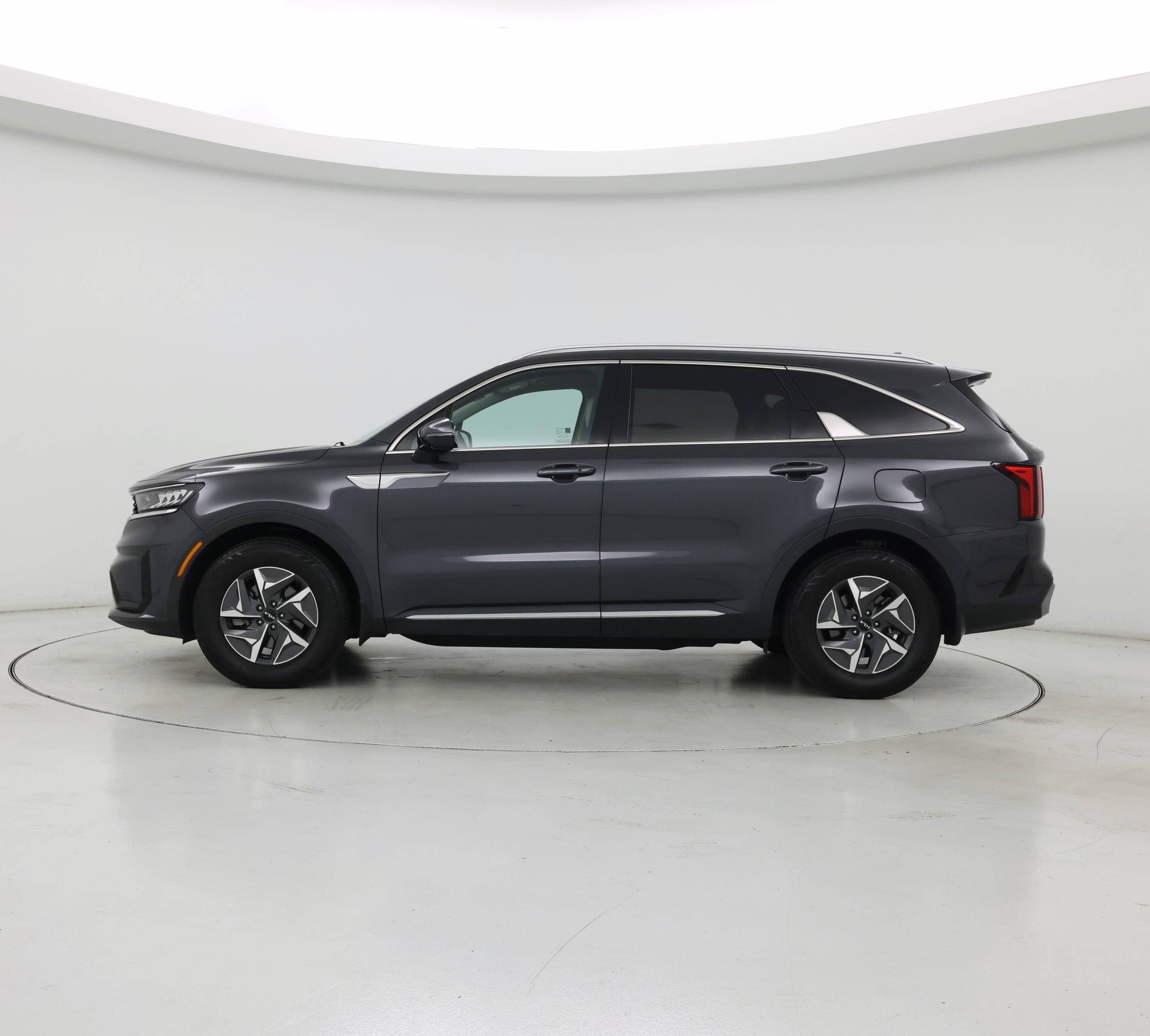Thumbnail: 2023 Kia Sorento - 3