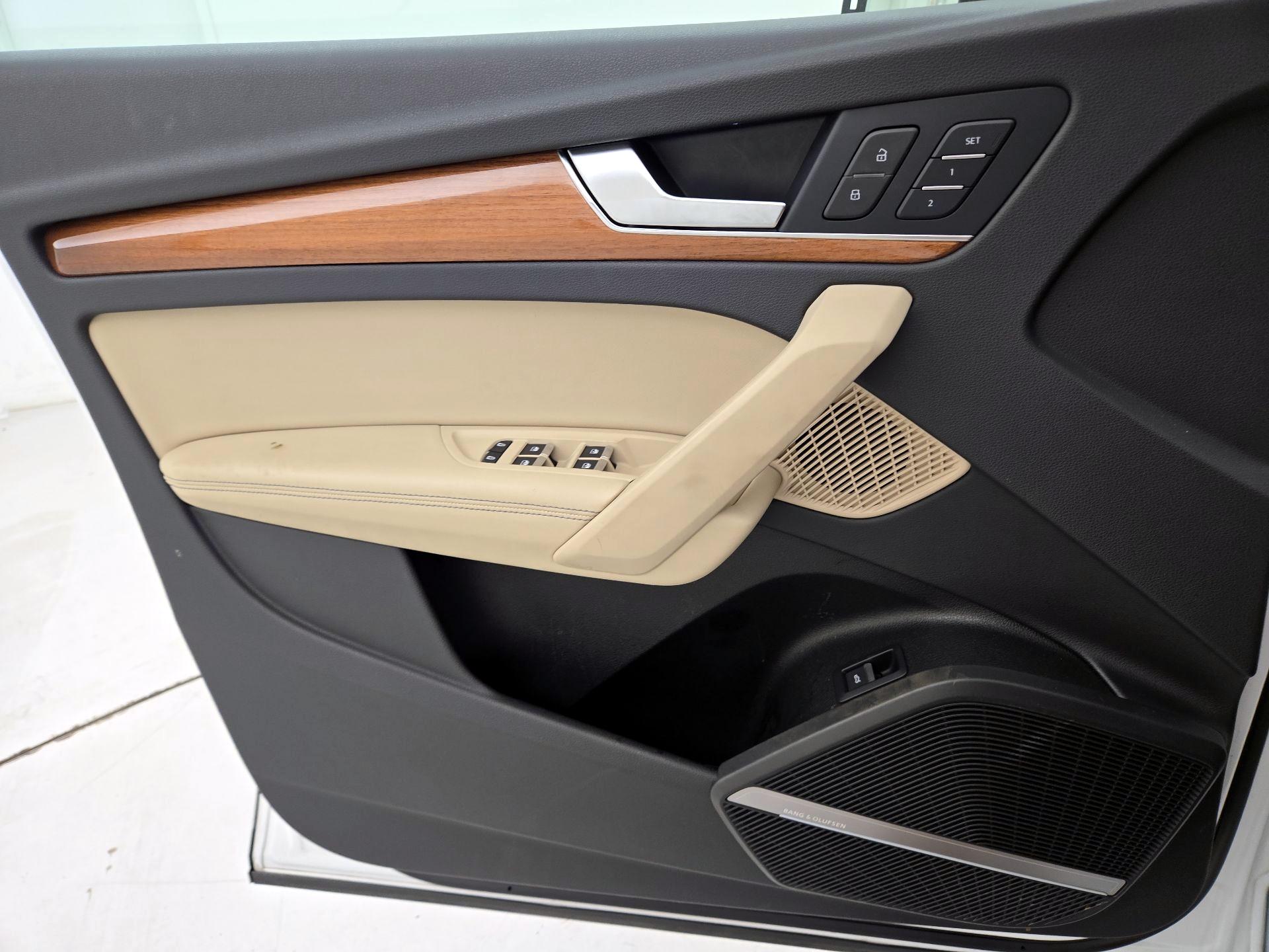 Thumbnail: 2022 Audi Q5 - 12