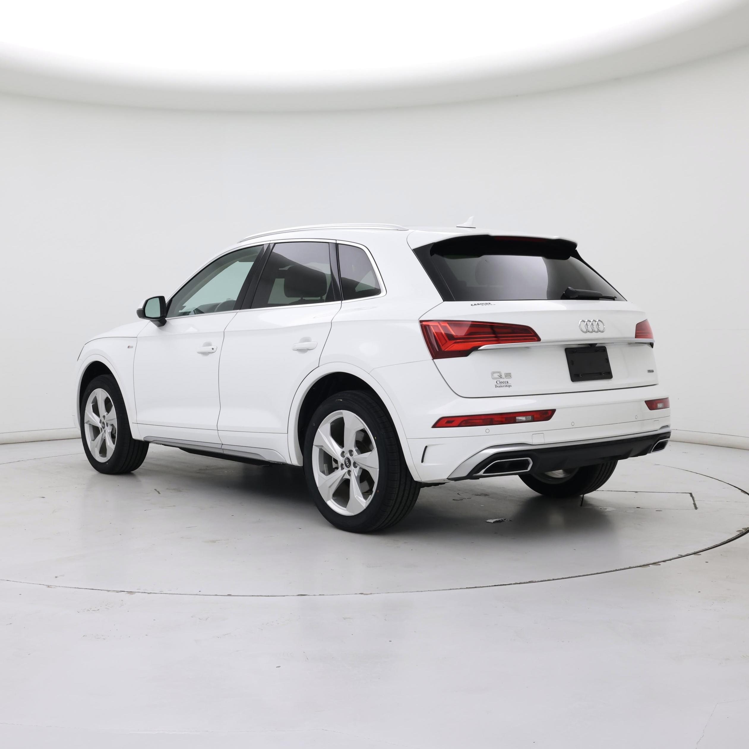 Thumbnail: 2022 Audi Q5 - 2