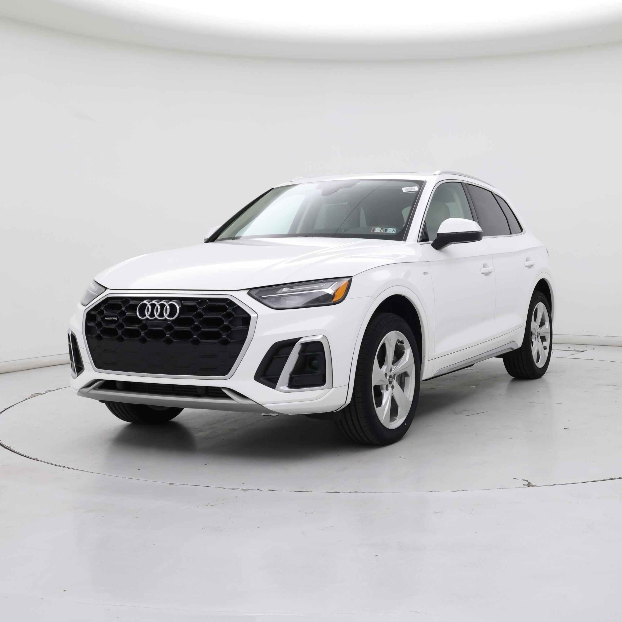 Thumbnail: 2022 Audi Q5 - 4