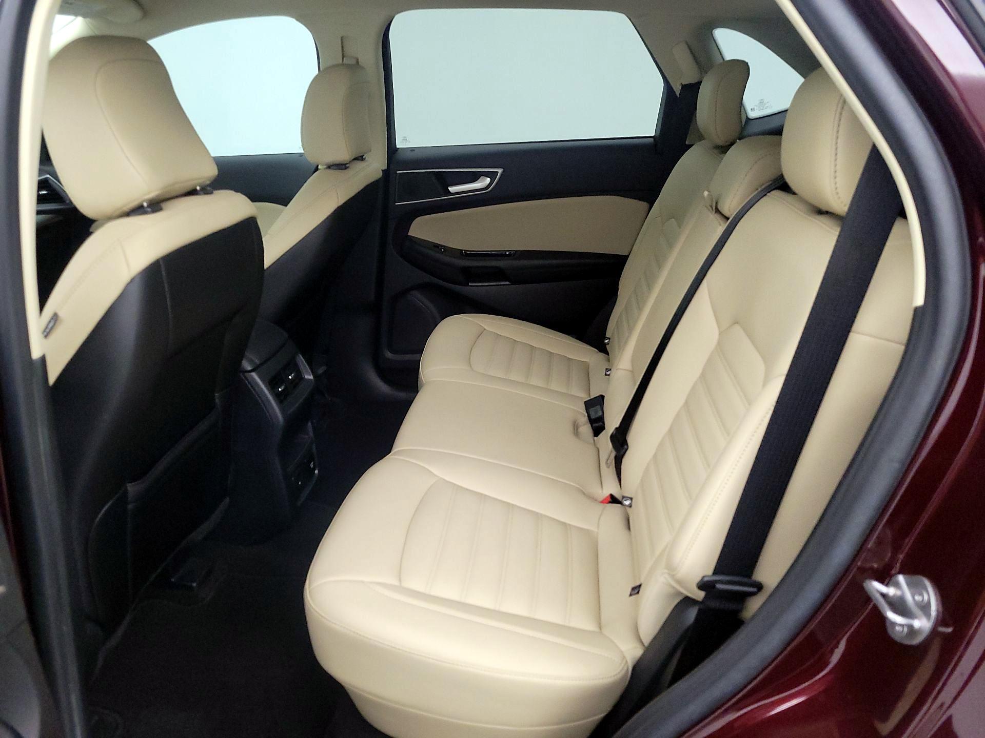 Thumbnail: 2020 Ford Edge - 19