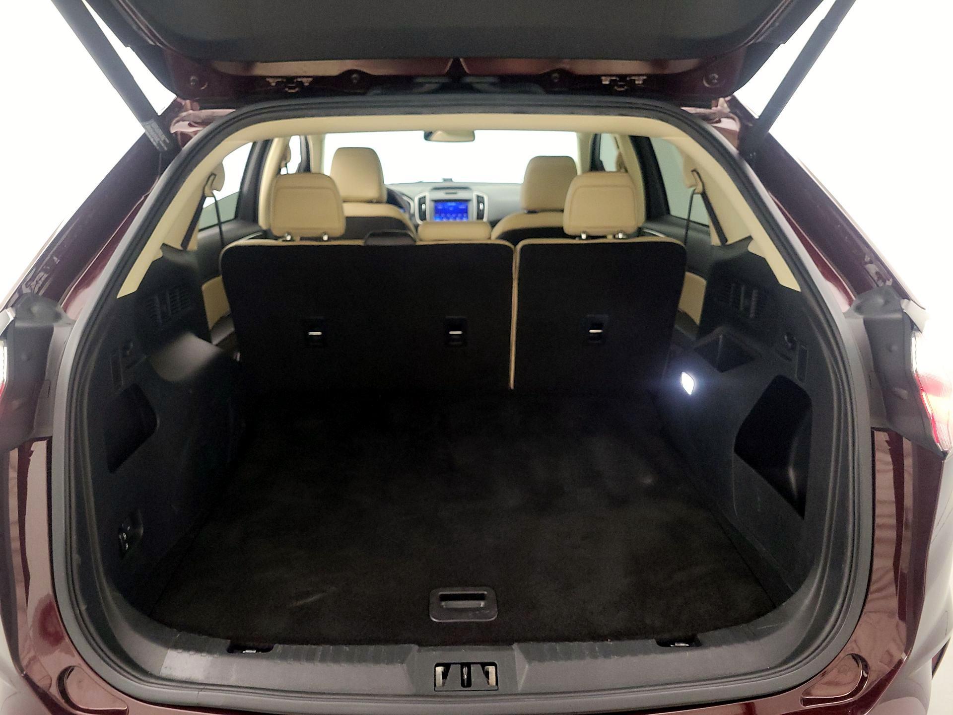 Thumbnail: 2020 Ford Edge - 20