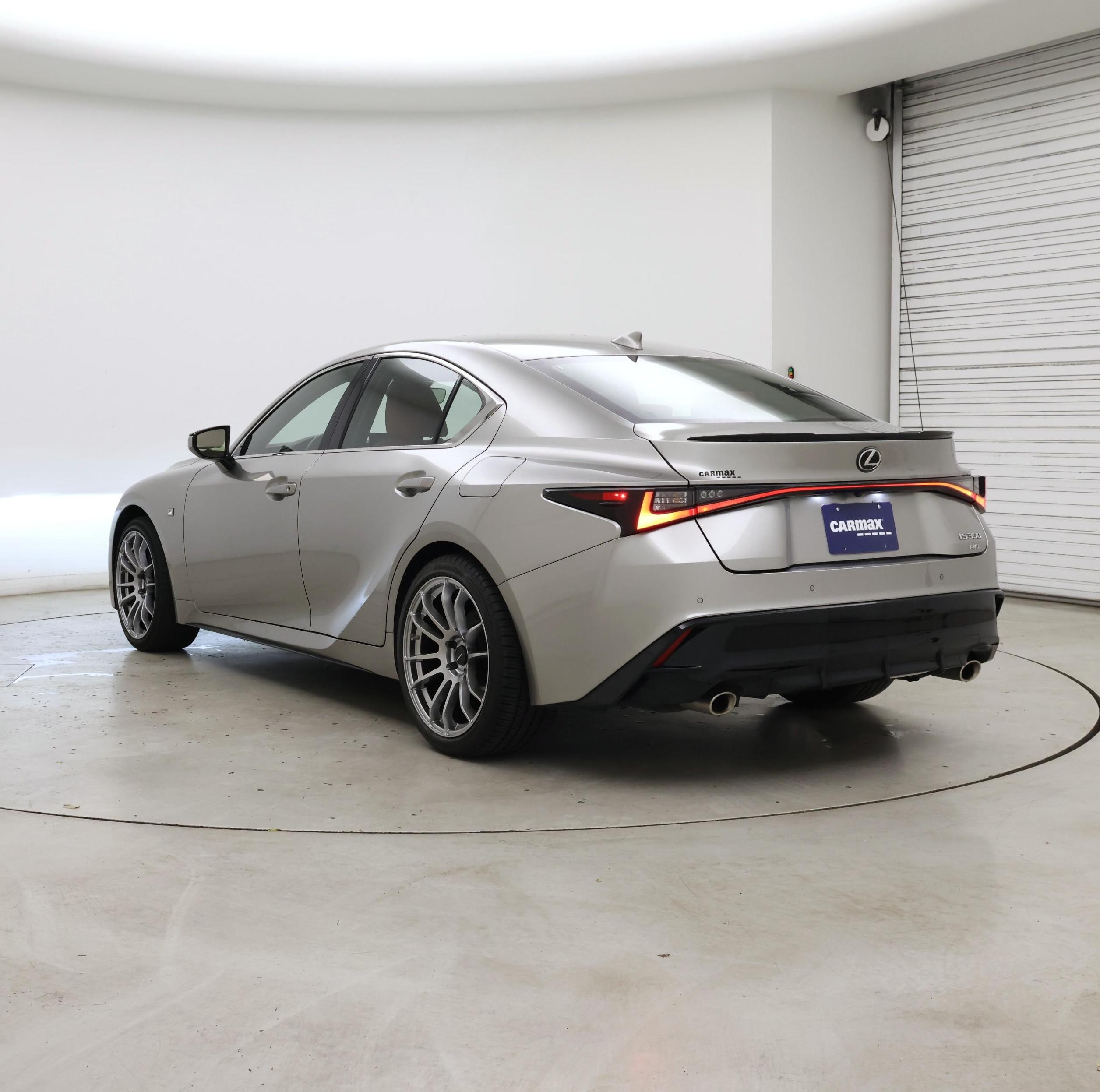 Thumbnail: 2022 Lexus IS - 2