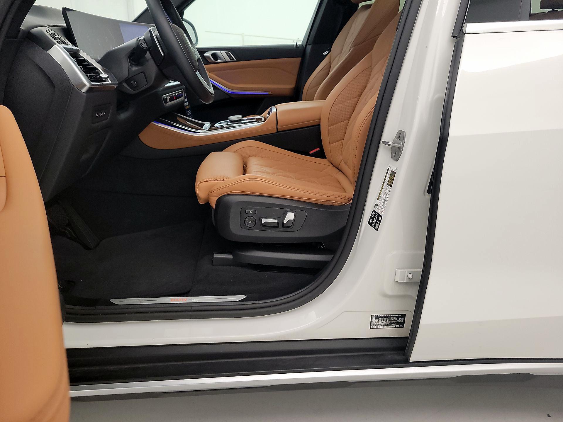 Thumbnail: 2024 BMW X5 - 11