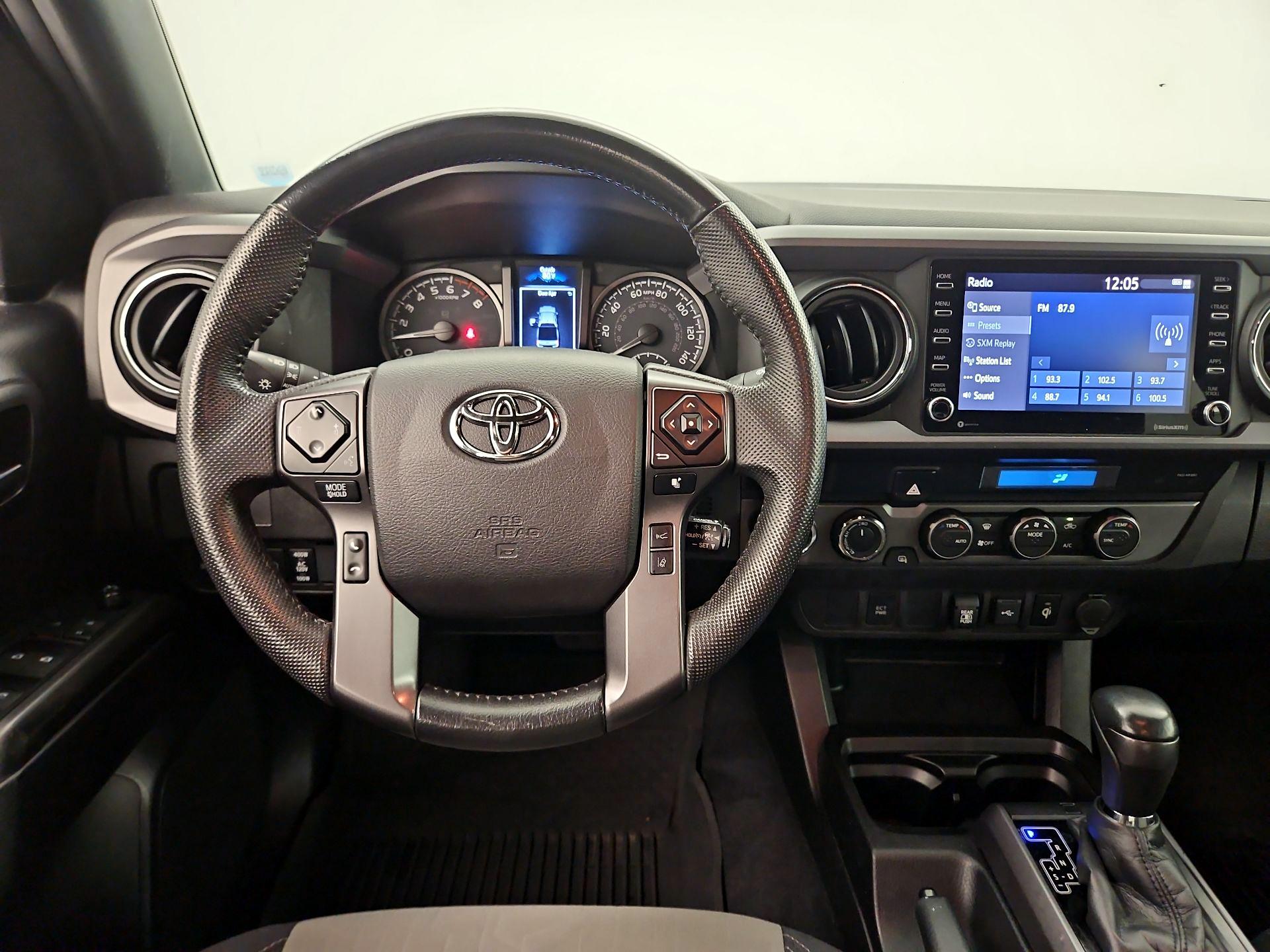 Thumbnail: 2021 Toyota Tacoma - 10