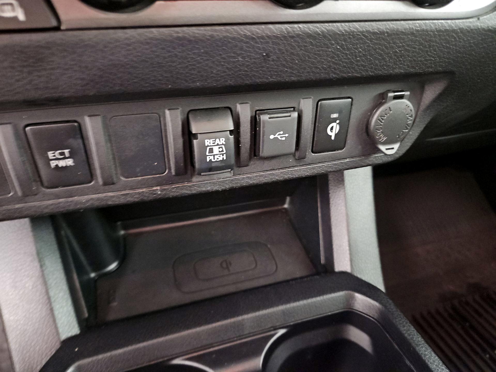 Thumbnail: 2021 Toyota Tacoma - 18