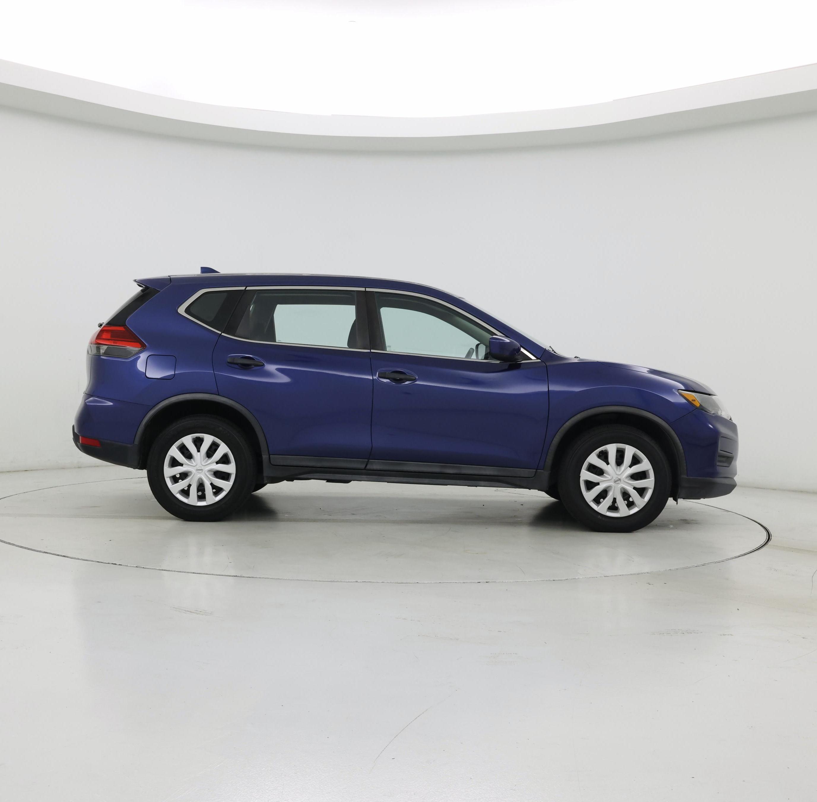 Thumbnail: 2017 Nissan Rogue - 7