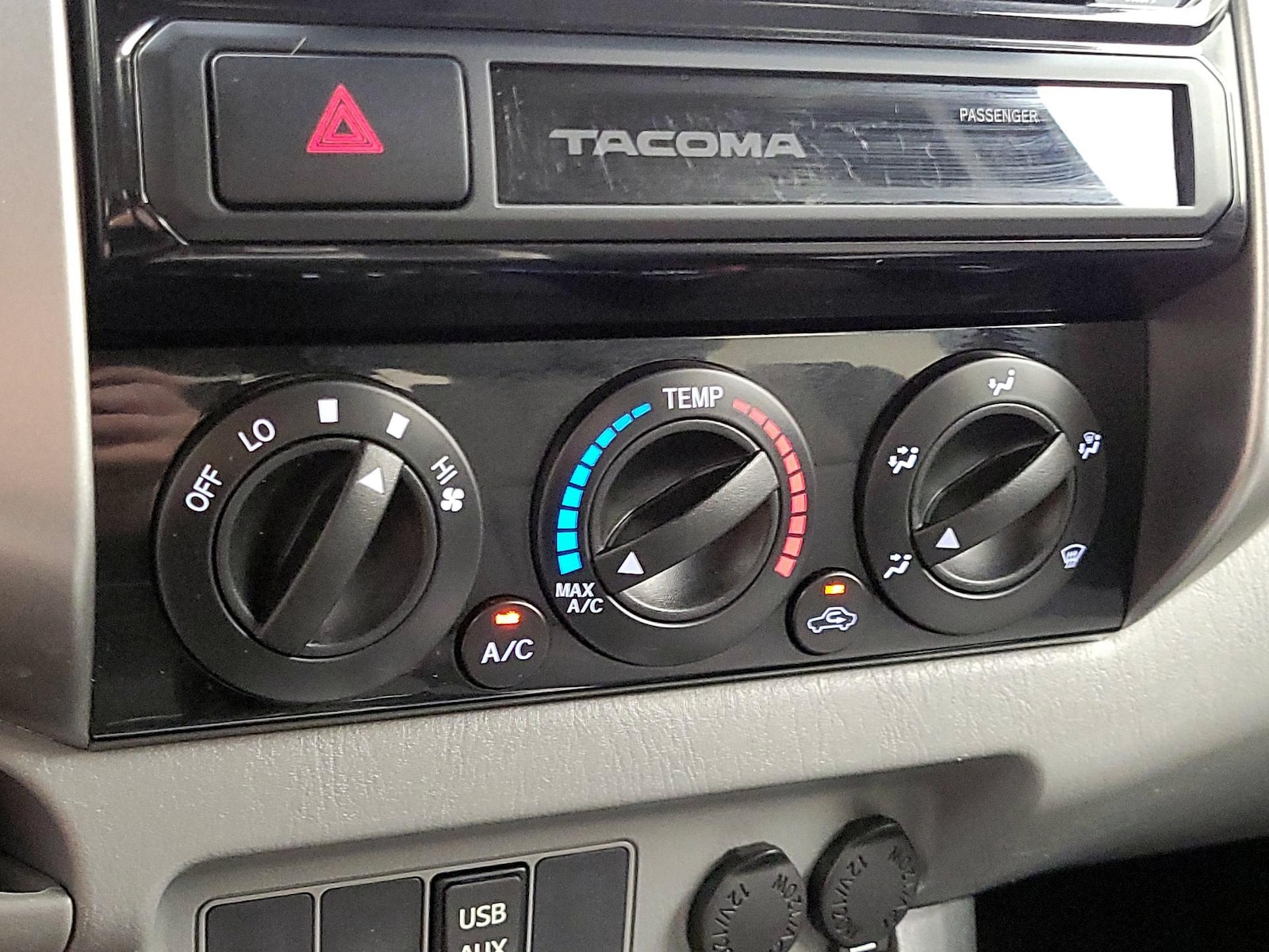 2015 Toyota Tacoma Base - Photo 17