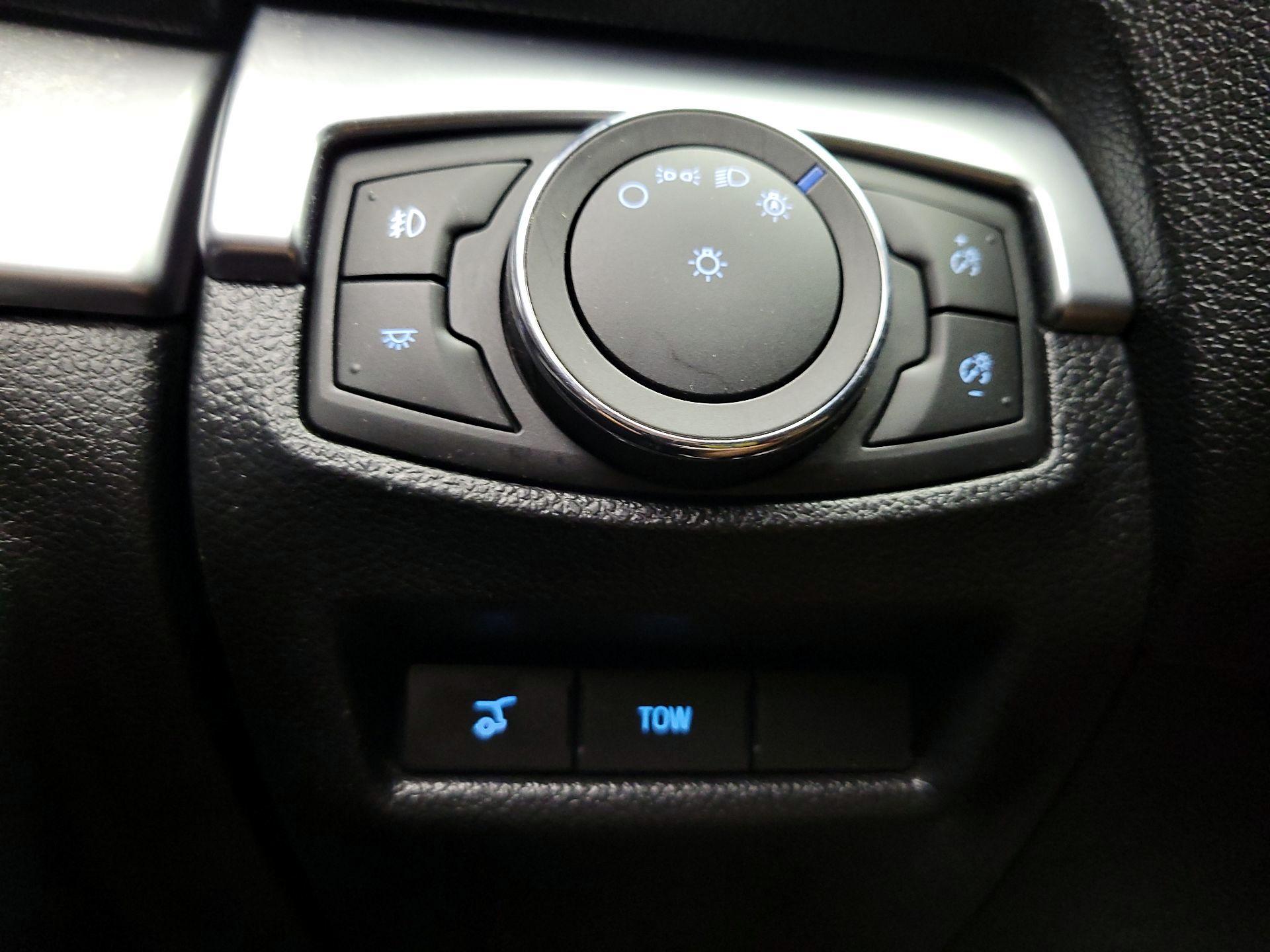 Thumbnail: 2019 Ford Explorer - 13