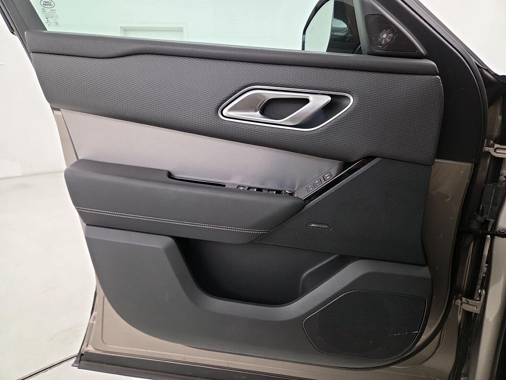Thumbnail: 2023 Land Rover Range Rover Velar - 12