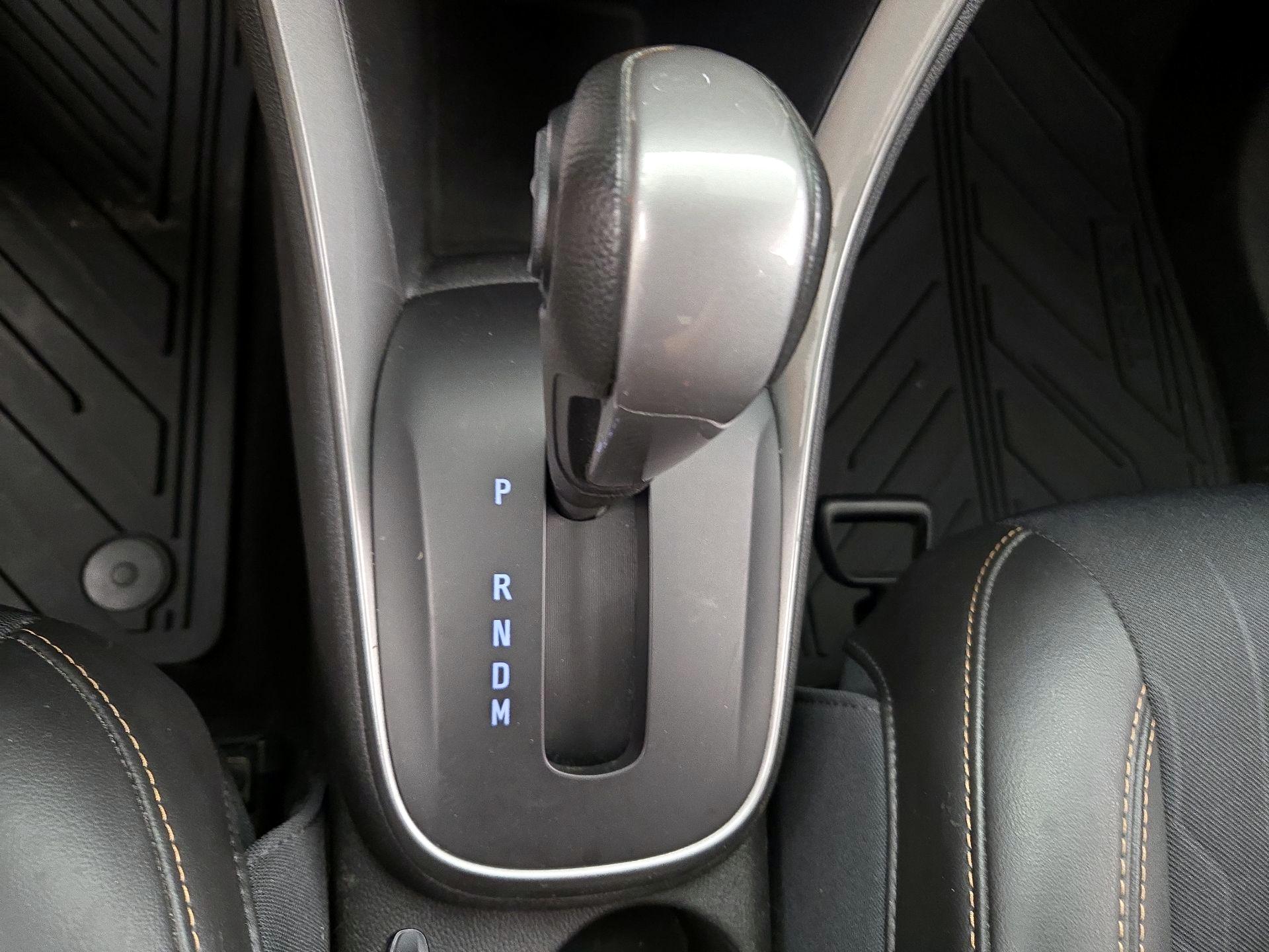Thumbnail: 2020 Chevrolet Trax - 15