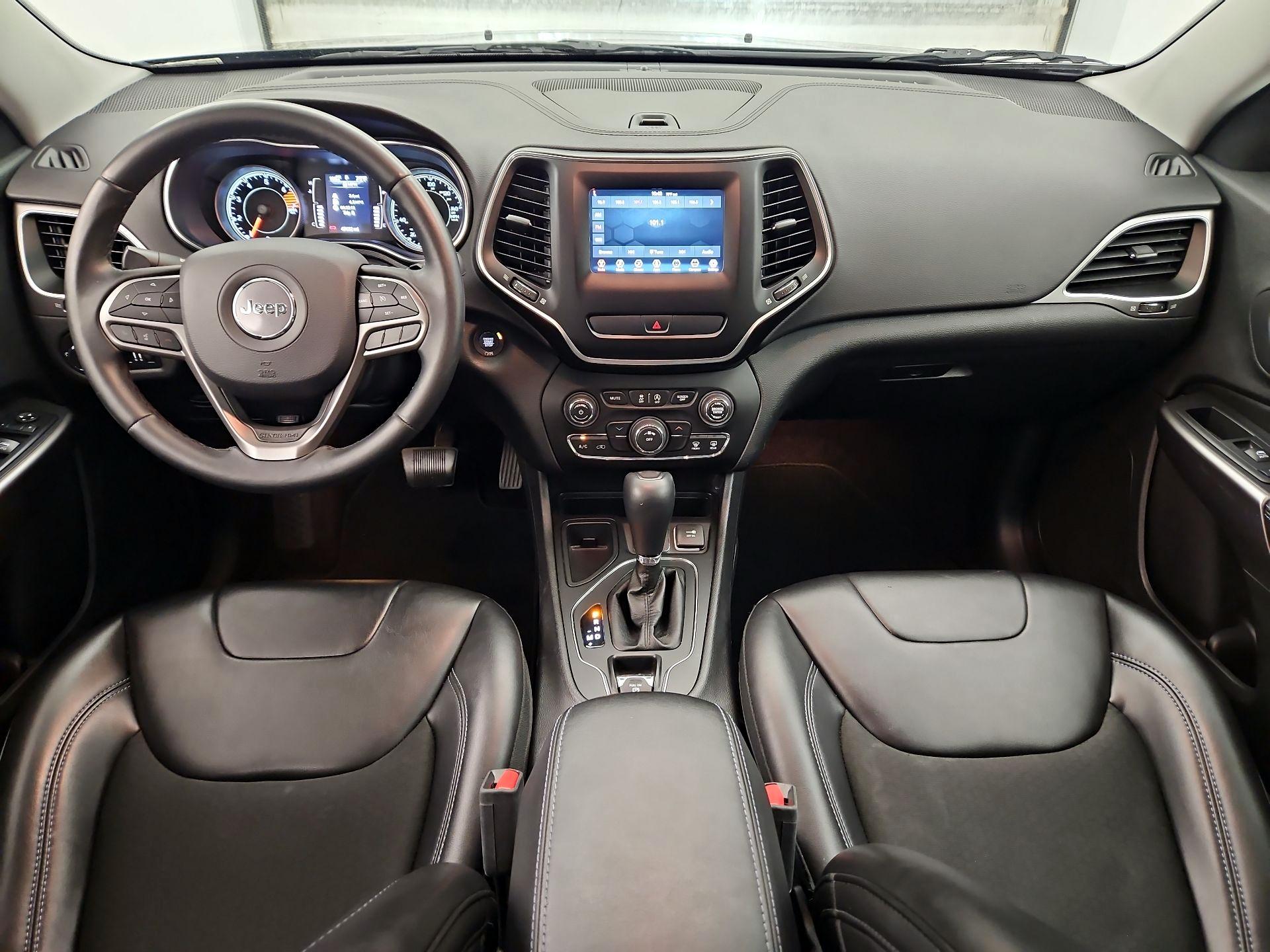 Thumbnail: 2019 Jeep Cherokee - 9