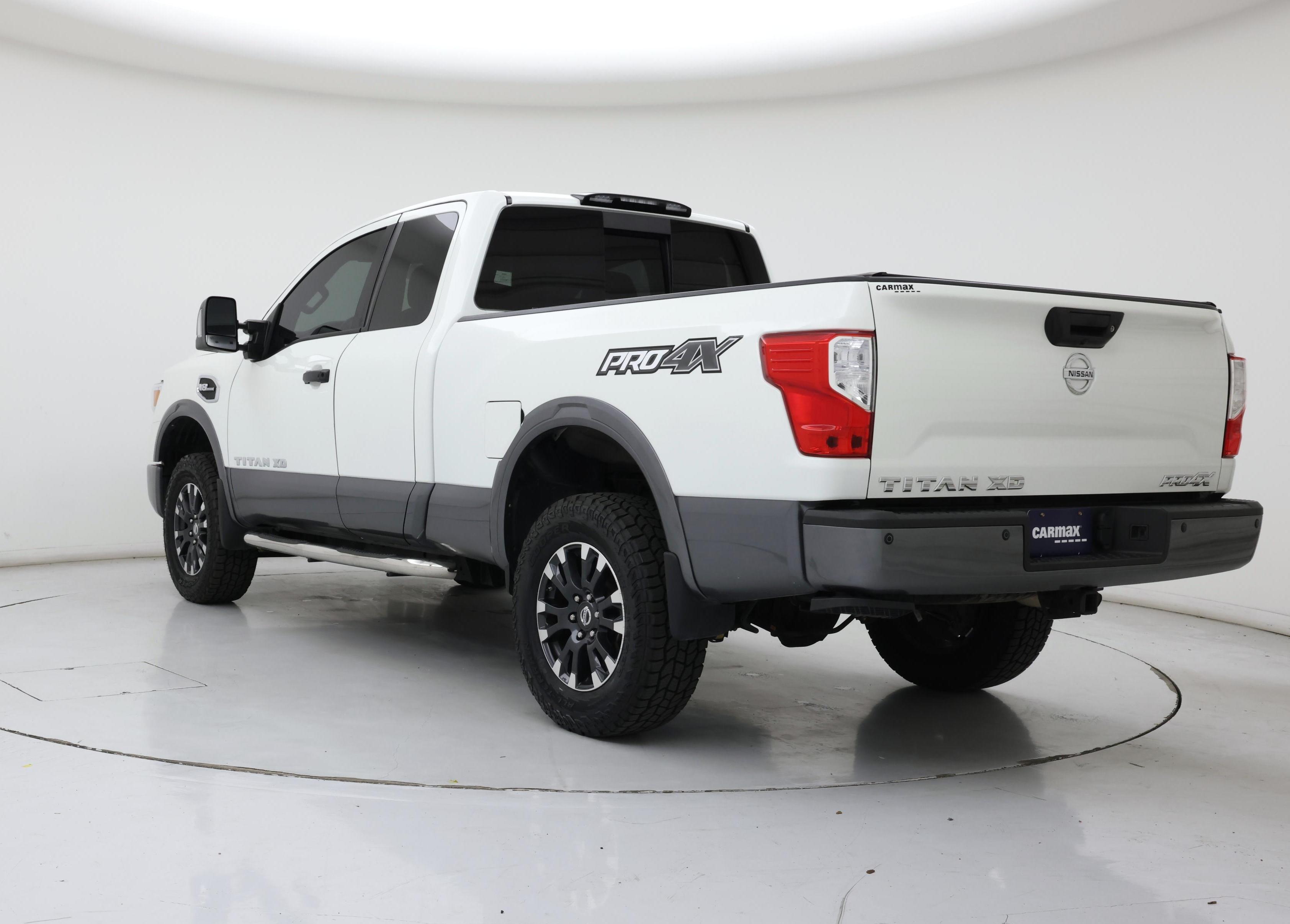 Thumbnail: 2018 Nissan Titan - 2