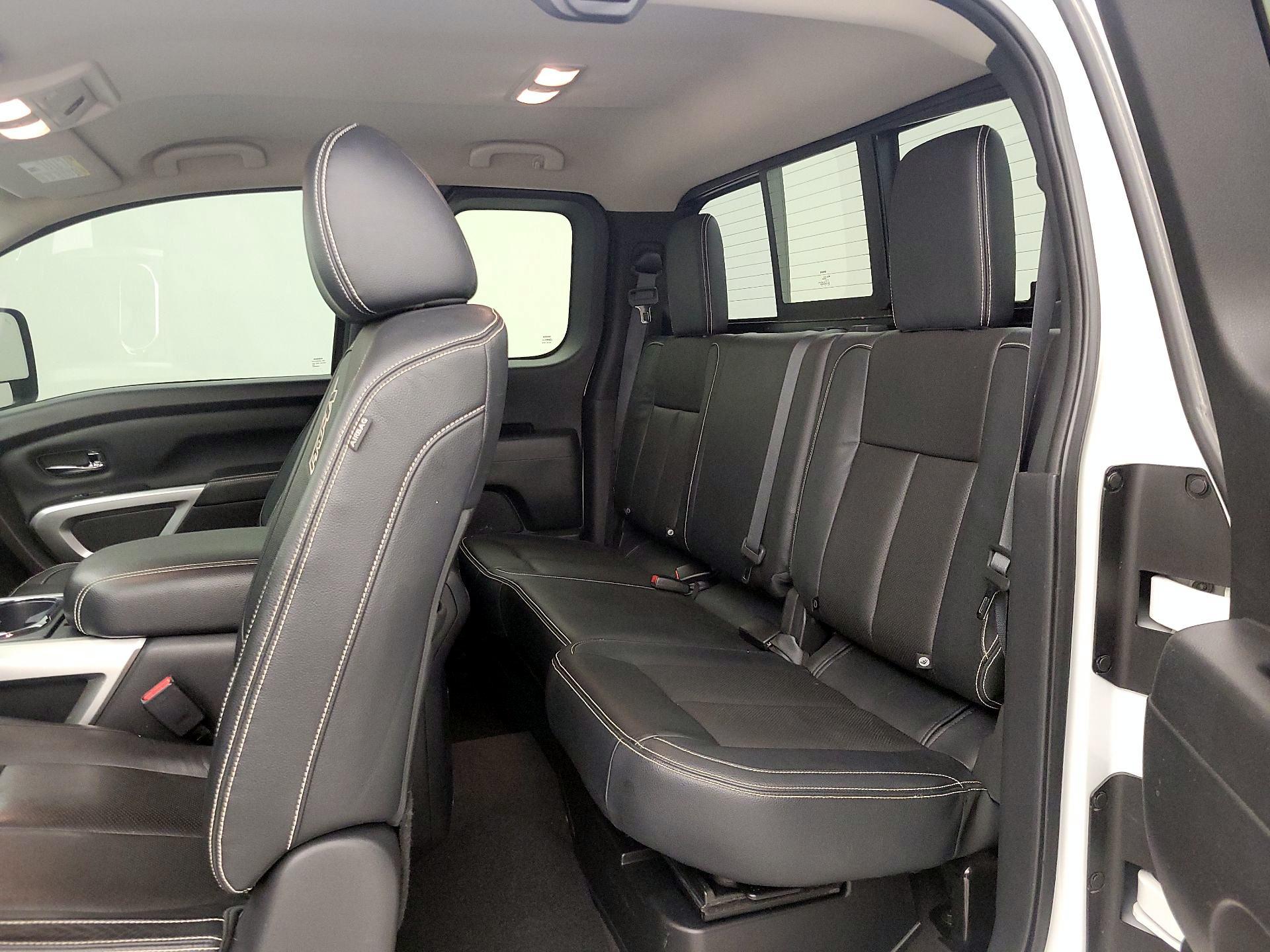 Thumbnail: 2018 Nissan Titan - 20