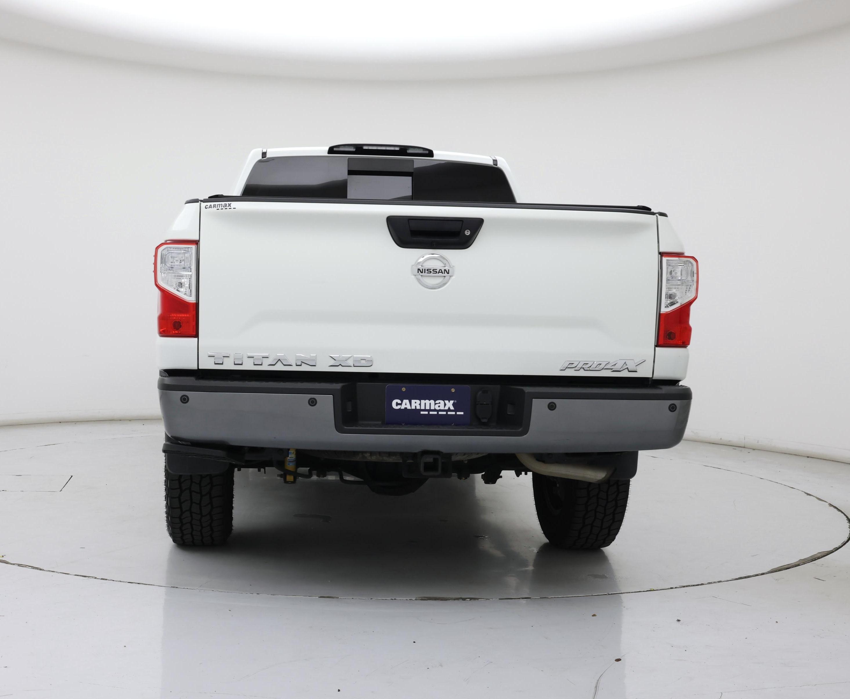Thumbnail: 2018 Nissan Titan - 6