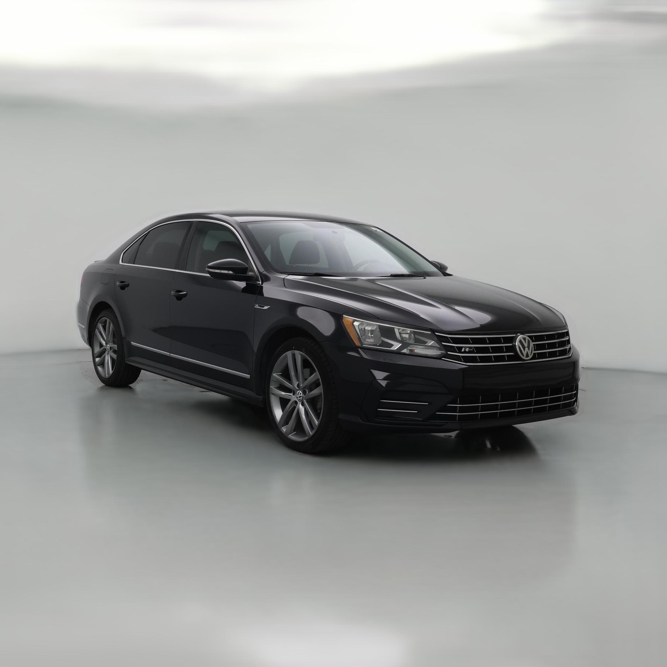 Thumbnail: 2017 Volkswagen Passat - 1