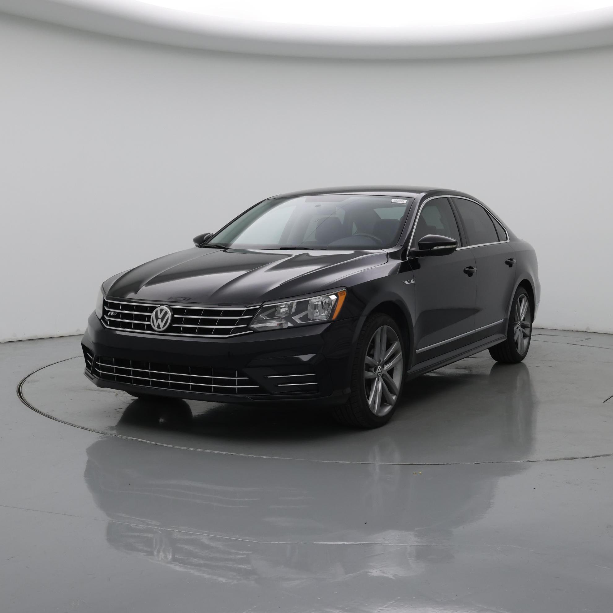 Thumbnail: 2017 Volkswagen Passat - 4